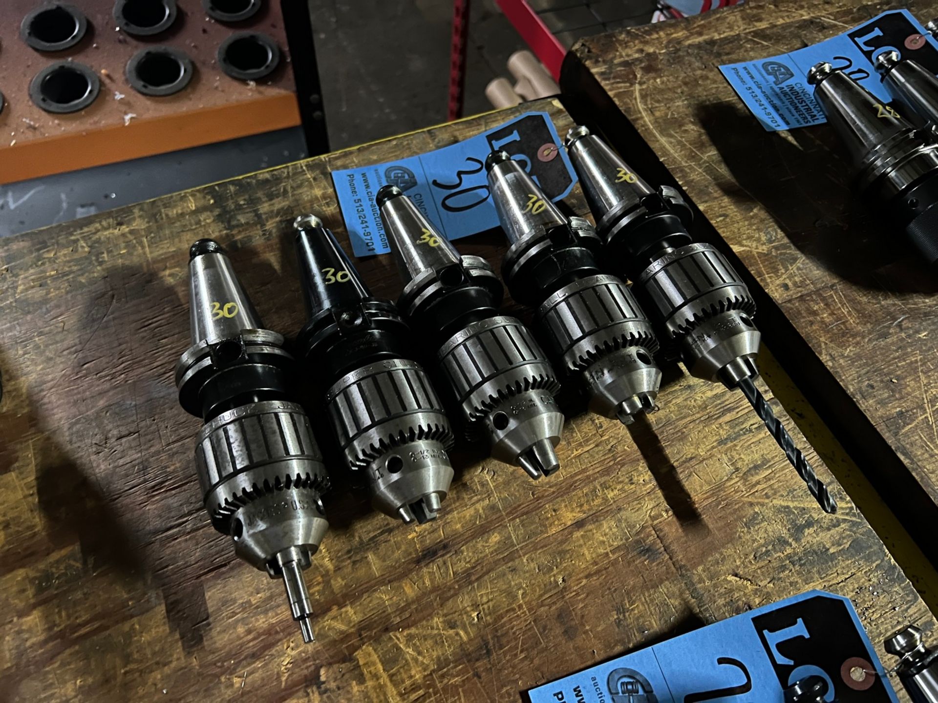 40 TAPER TOOLHOLDERS W/ DRILL CHUCKS