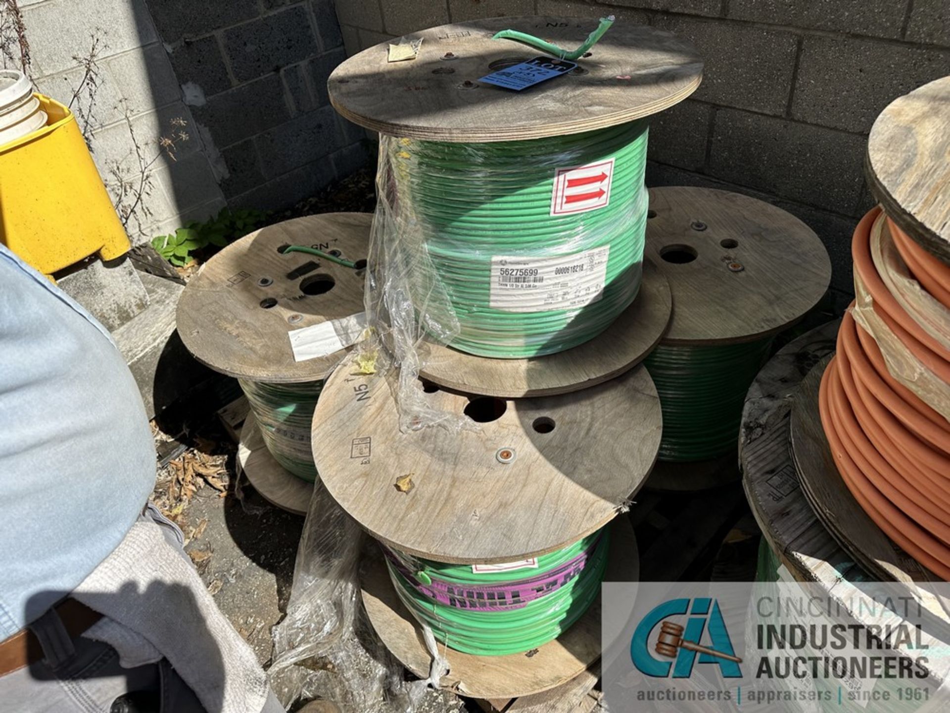 (5) SPOOLS, APPROX. 5,000' ALUMINUM WIRE, GREEN, 1/0 THHN, Lengths are estimates only, no claim