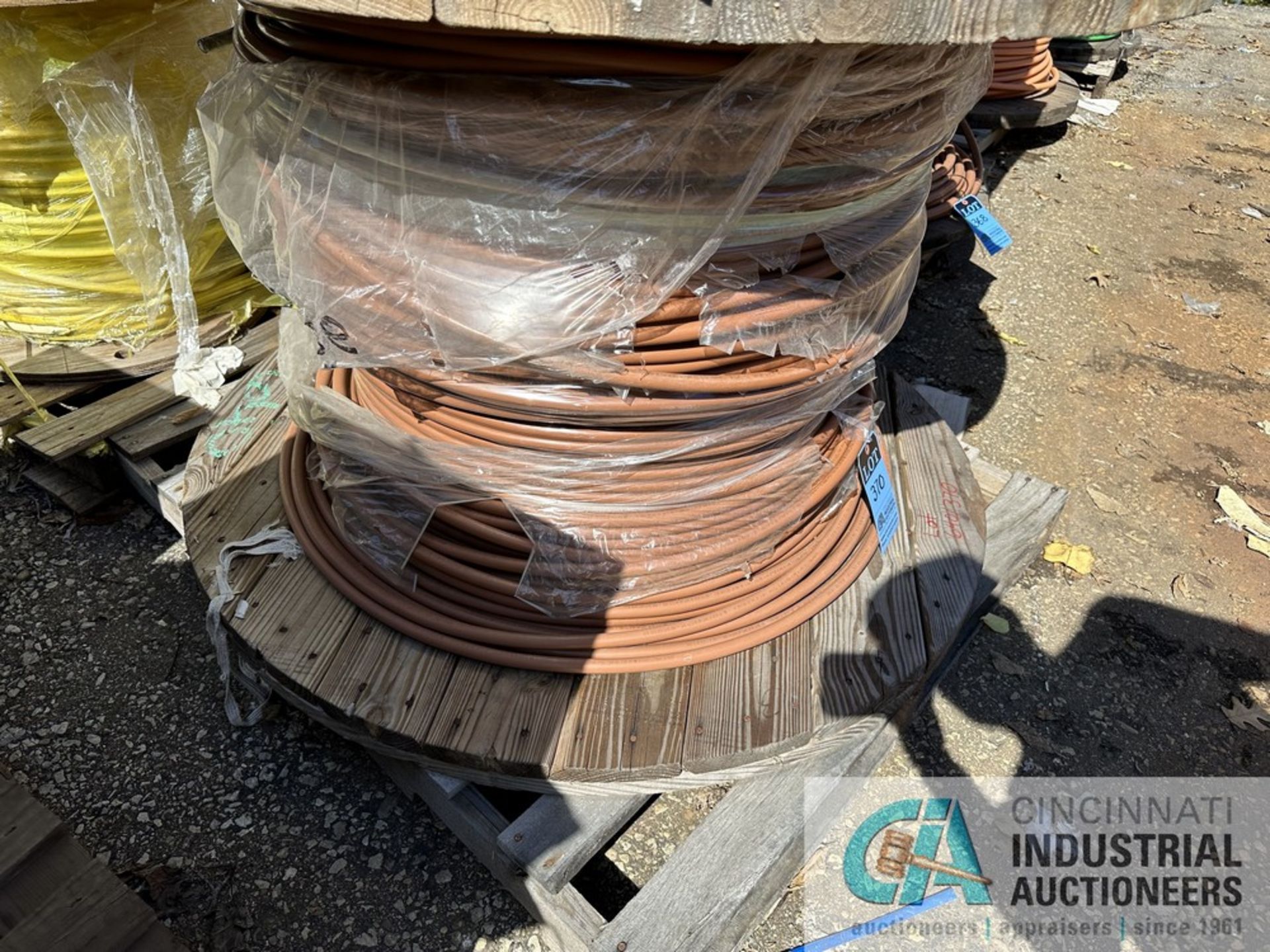 (1) SPOOL, APPROX. 1,500' ALUMINUM WIRE, BROWN, 250 KCMIL / MCM, Lengths are estimates only, no - Image 4 of 5