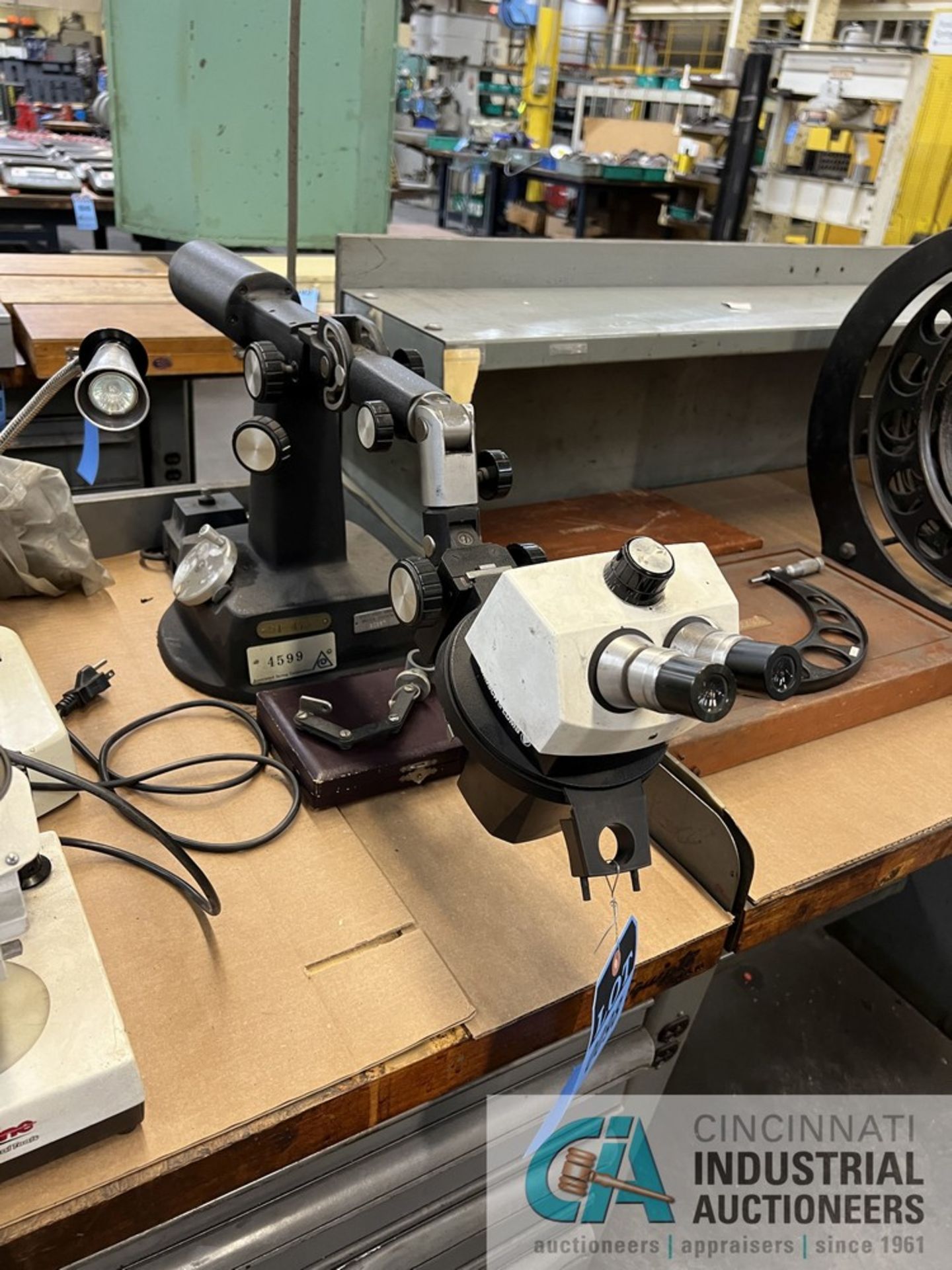 BAUSCH & LOMB STEREOZOOM 7 MICROSCOPE WITH COUNTERWEIGHT STAND