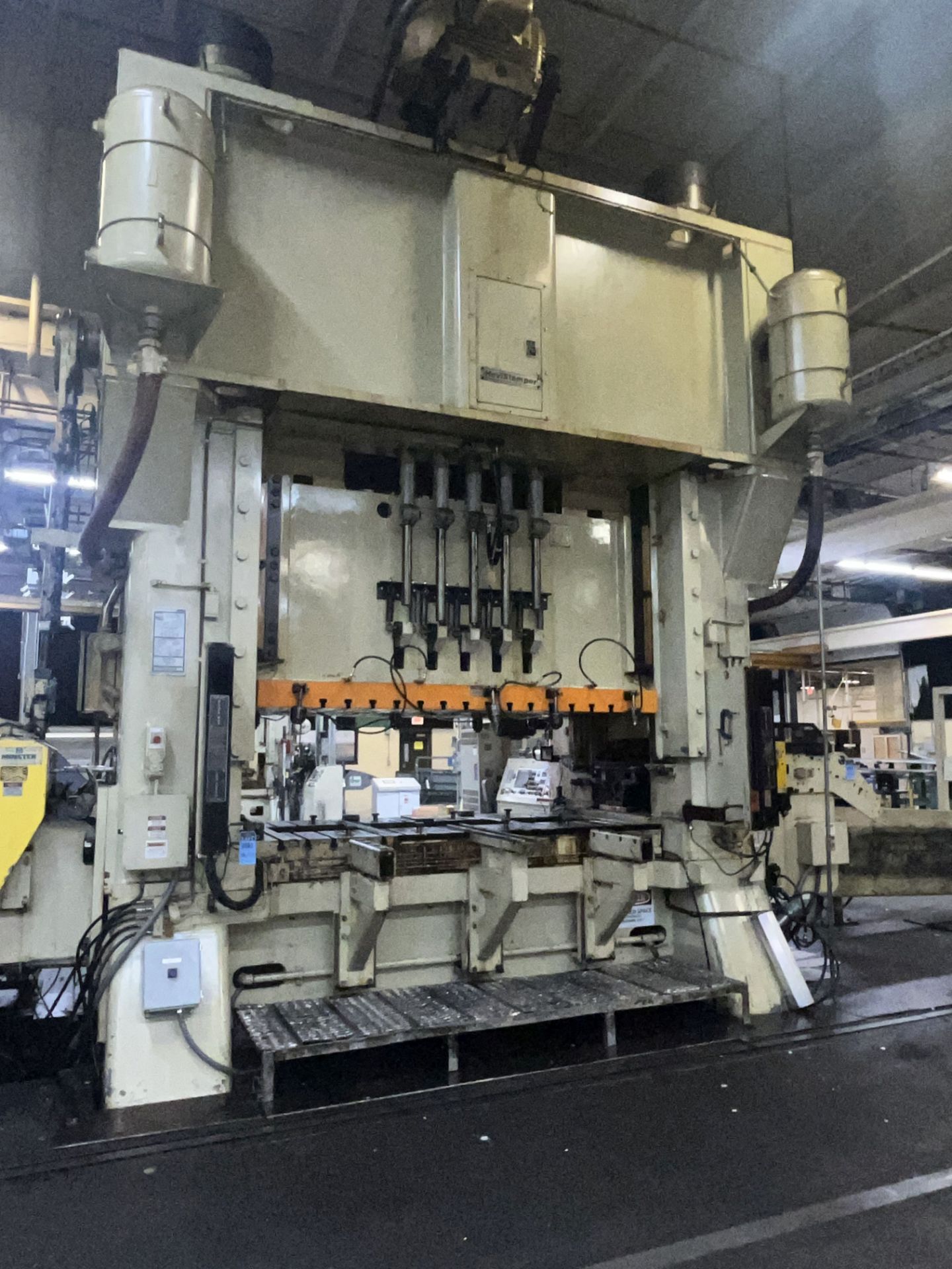 800 TON MINSTER MODEL E2-800 "HEVI-STAMPER" STRAIGHT SIDE PRESS; S/N E2-800-28280, 8" STROKE, 36" - Image 16 of 20