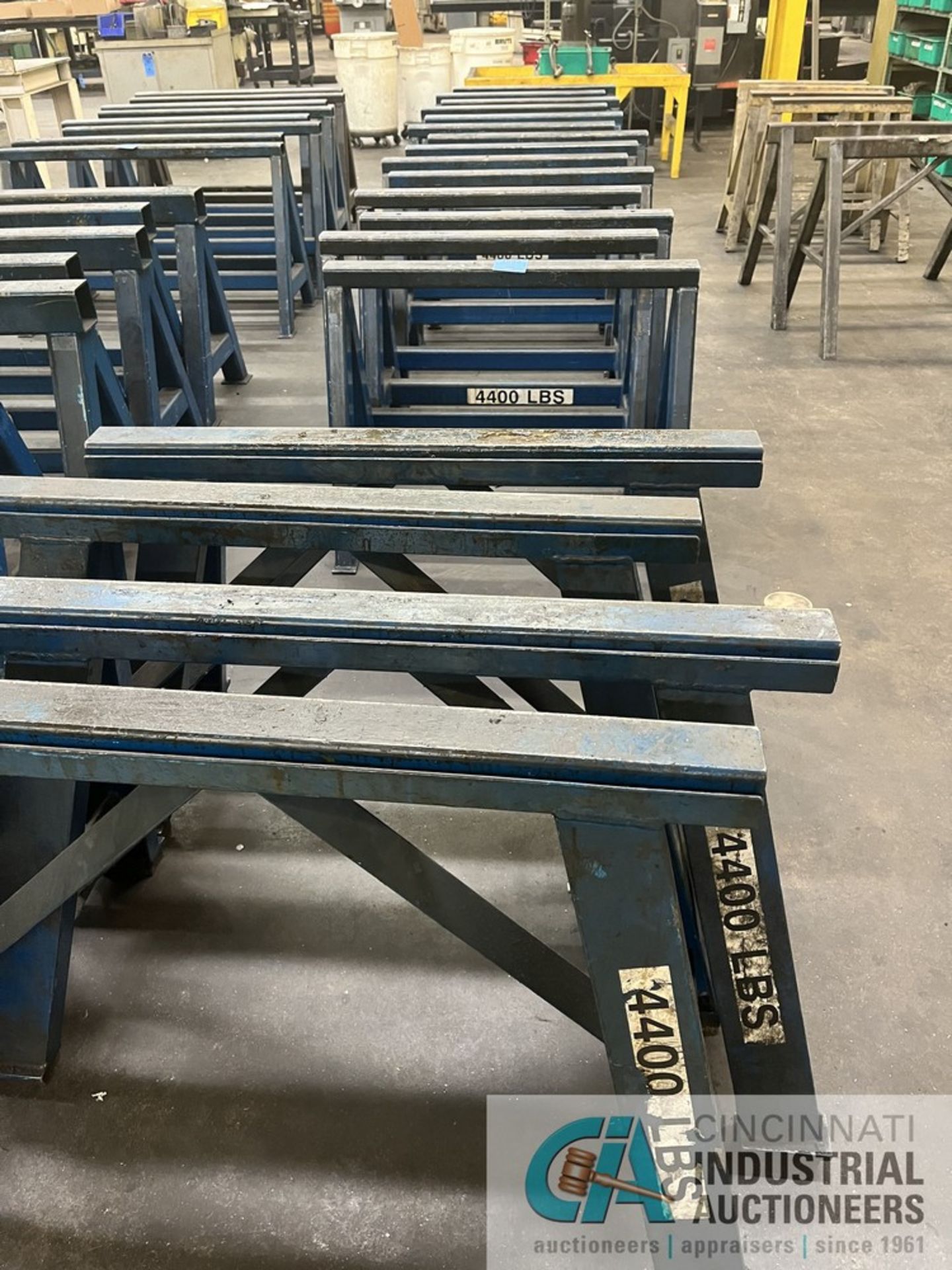 4,400 LB. CAPACITY METAL SAWHORSES