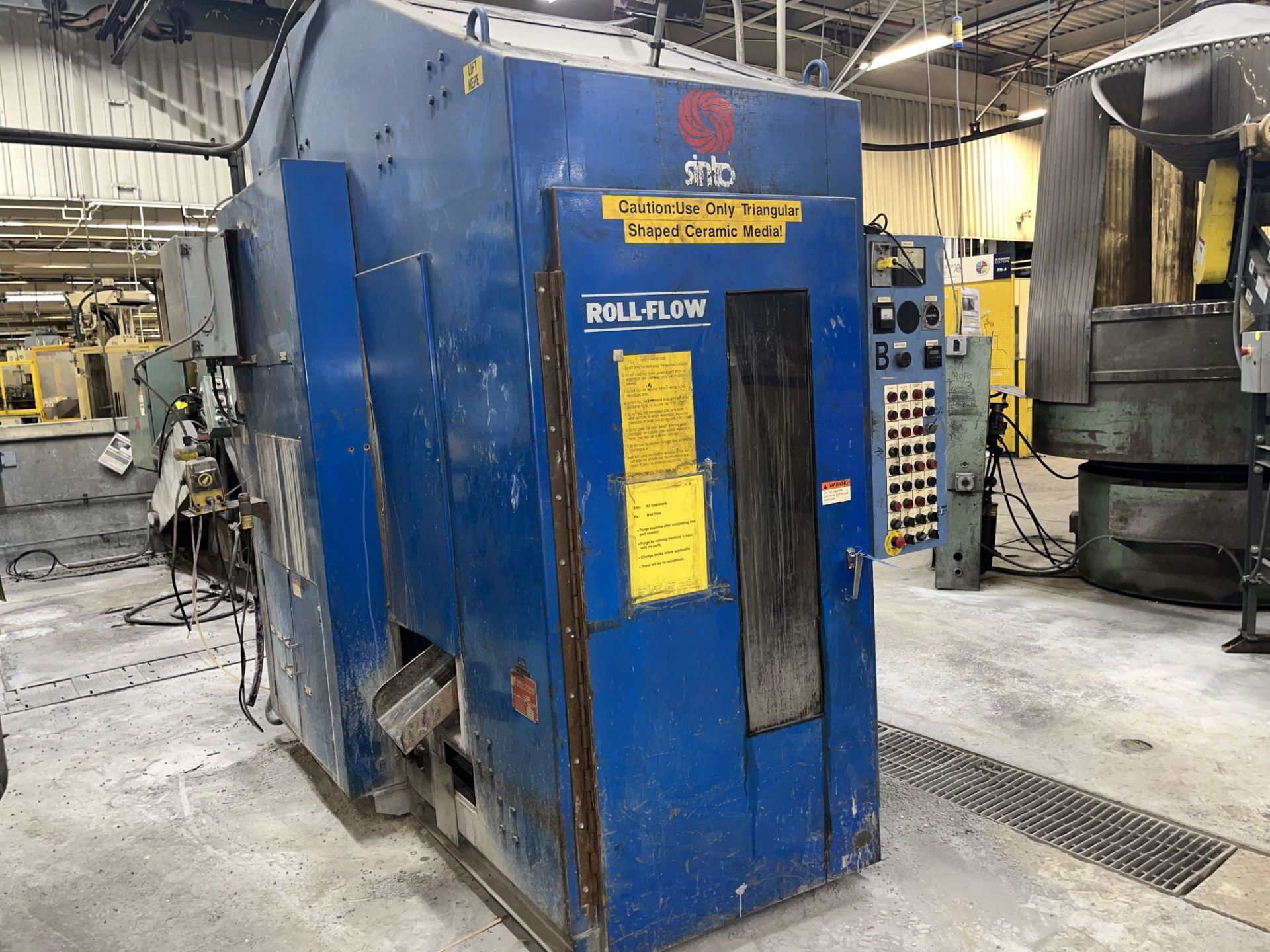 SHALCO SYSTEMS MODEL EVF-08R VIBRATORY PARTS FINISHER; S/N 1152-2, 5 CUBIC FOOT, FULL ENCLOSURE, - Image 3 of 11