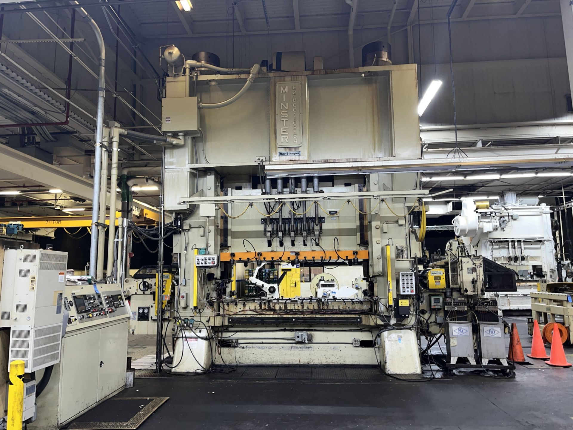 800 TON MINSTER MODEL E2-800 "HEVI-STAMPER" STRAIGHT SIDE PRESS; S/N E2-800-28280, 8" STROKE, 36" - Image 6 of 20