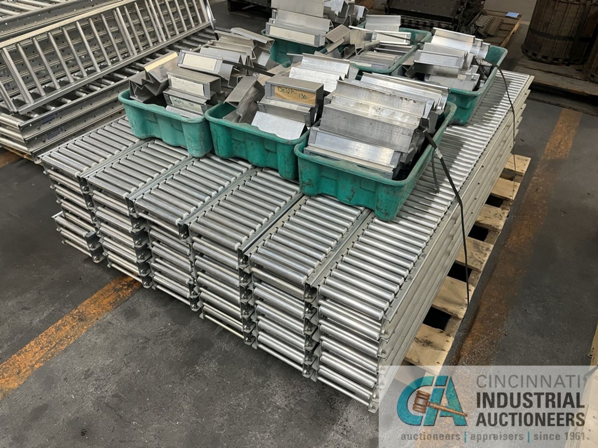 SKID OF 5" ALUMINUM ROLLER CONVEYOR; 55" LENGTH, (36) SECTIONS, BOX OF HANGERS BANDED ON SKID - Image 4 of 5