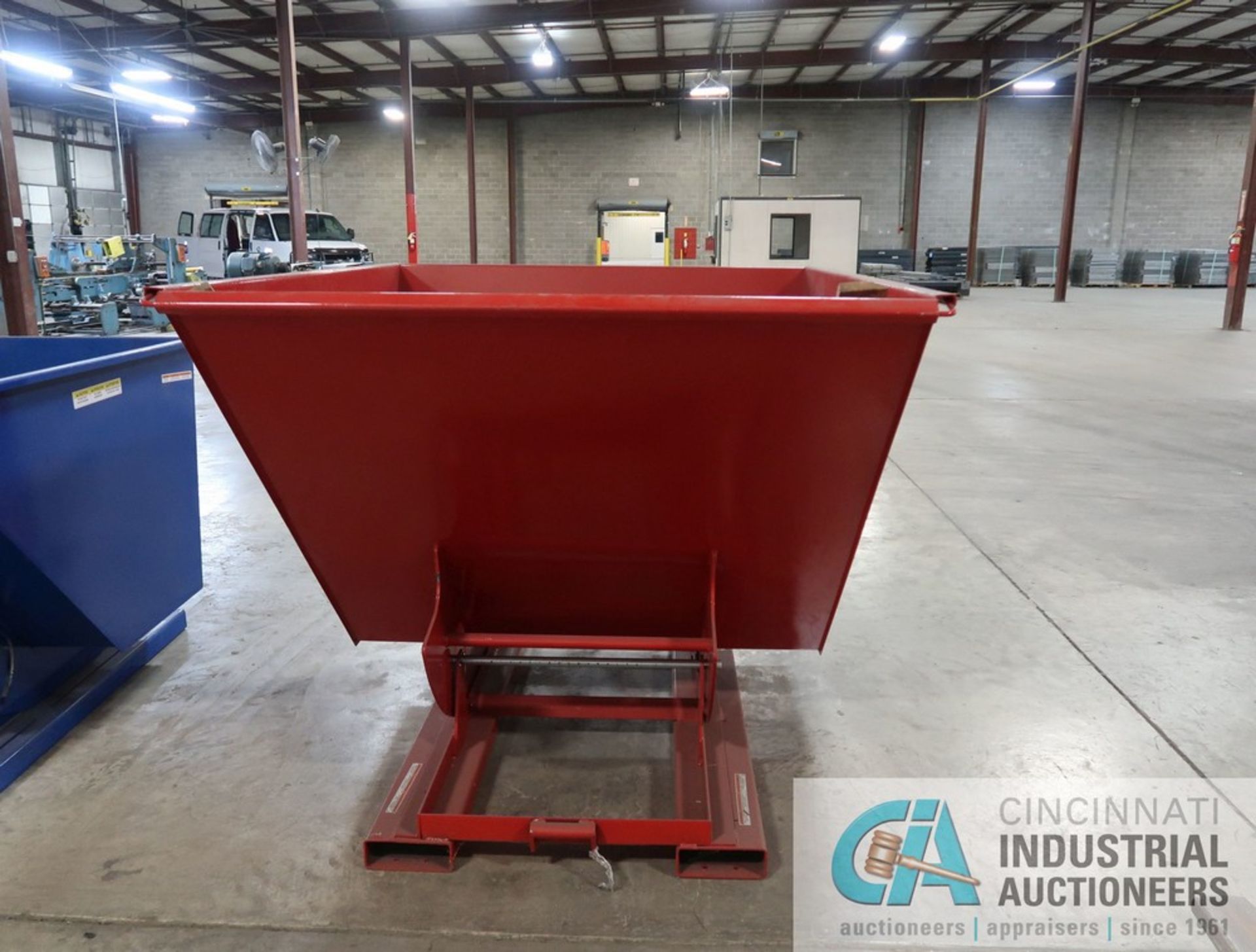 2,000 LB. CAPACITY ULINE MODEL D-200-LD SELF DUMPING HOPPER - Image 3 of 4