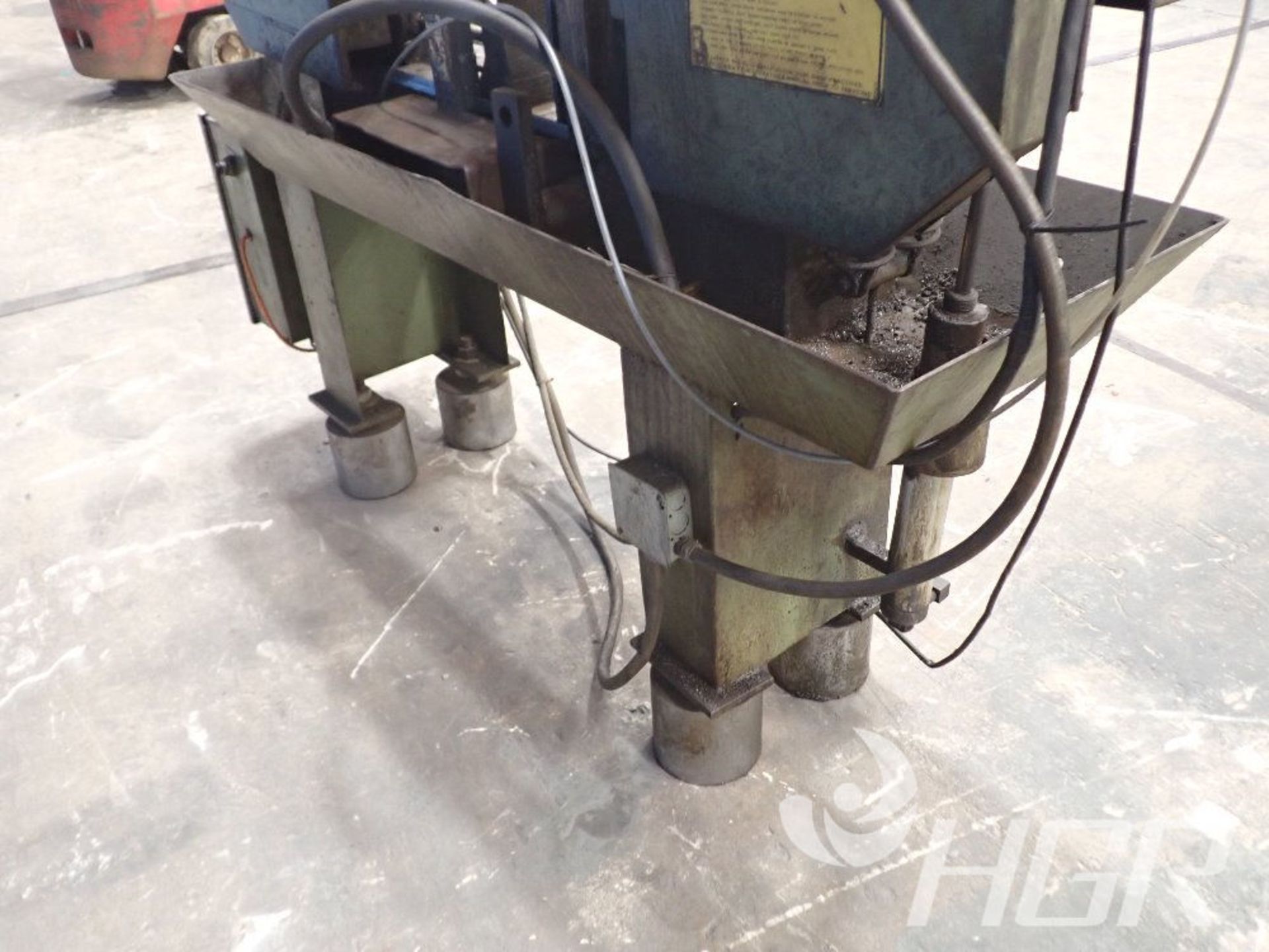 DO ALL HORIZONTAL BANDSAW, Model C-4, Date: n/a; s/n 234-773309, Approx. Capacity: 18", Power: 3/ - Image 18 of 19