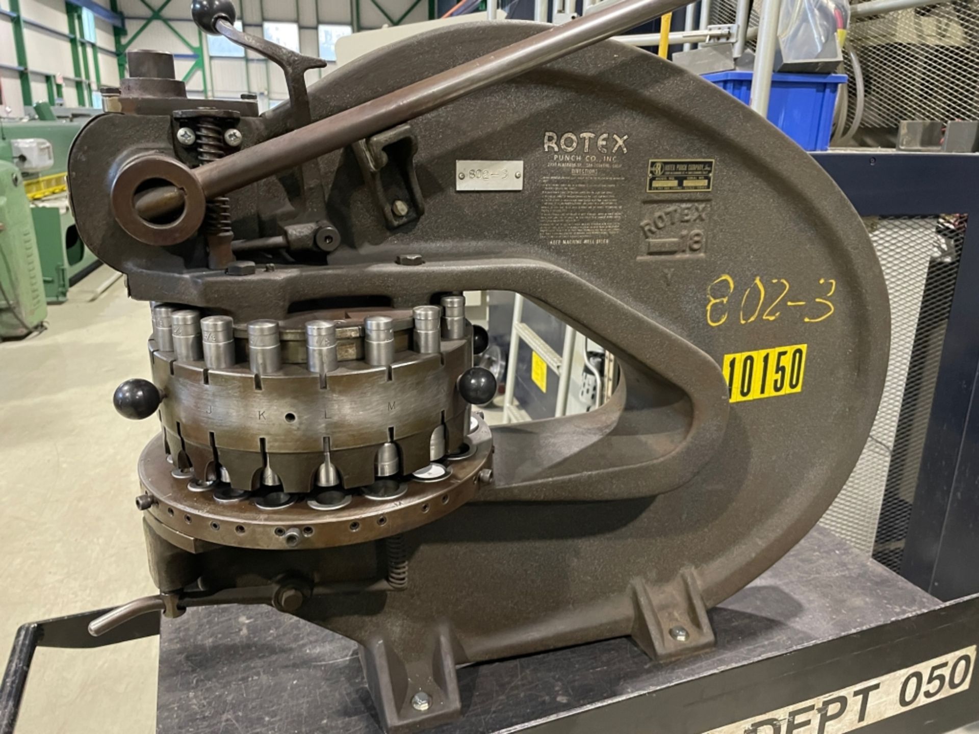 ROTEX 18GA- 17 MANUAL TURRET PUNCH MOD: 18A, SN: 14098 ** LOCATED IN VAUDREUIL QC **