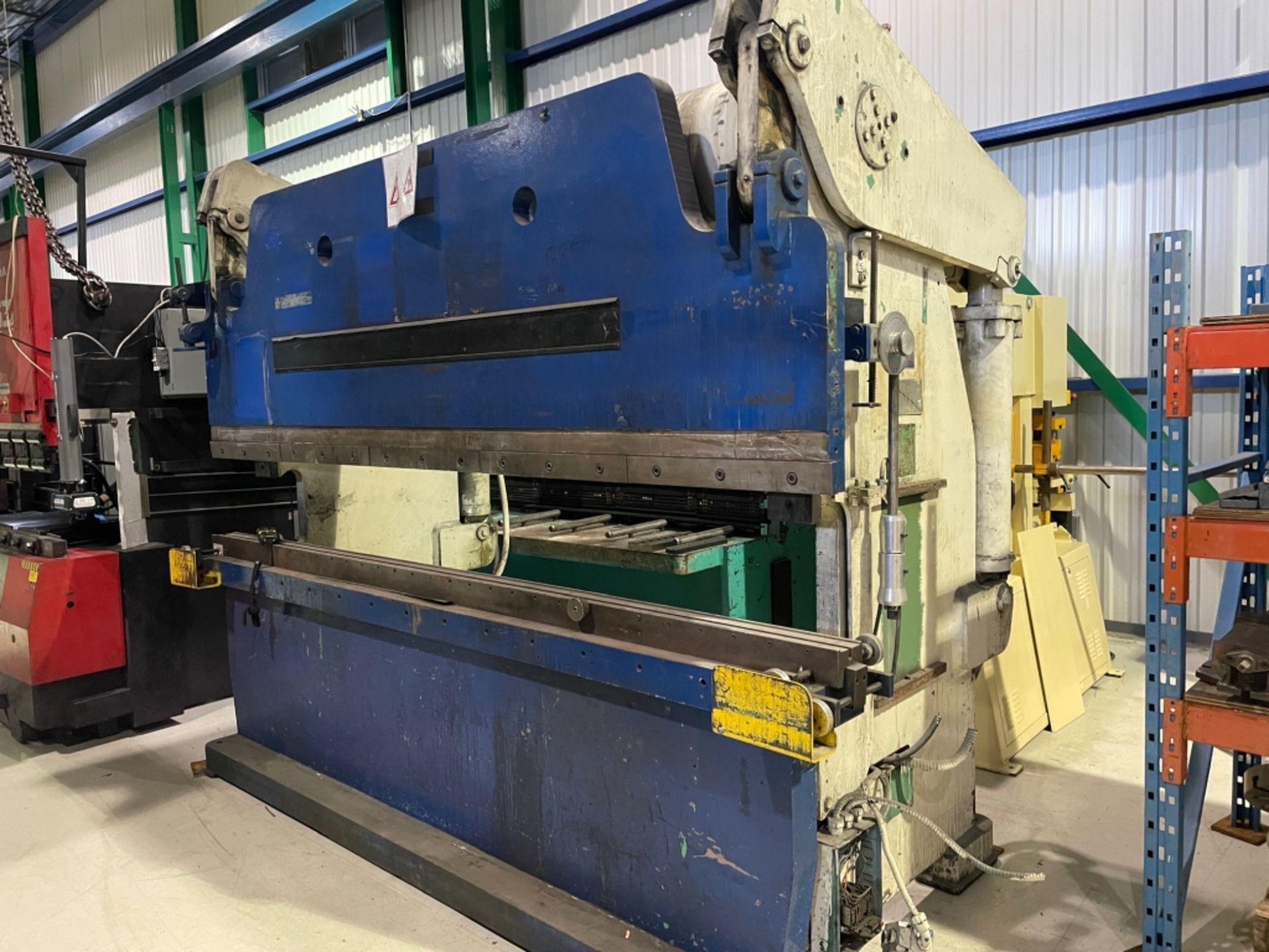 ACCURPRESS 150 TON X 10' PRESS BRAKE MOD: 715010, SN: 265, 600V 3PH ** MISSING ELECTRIC