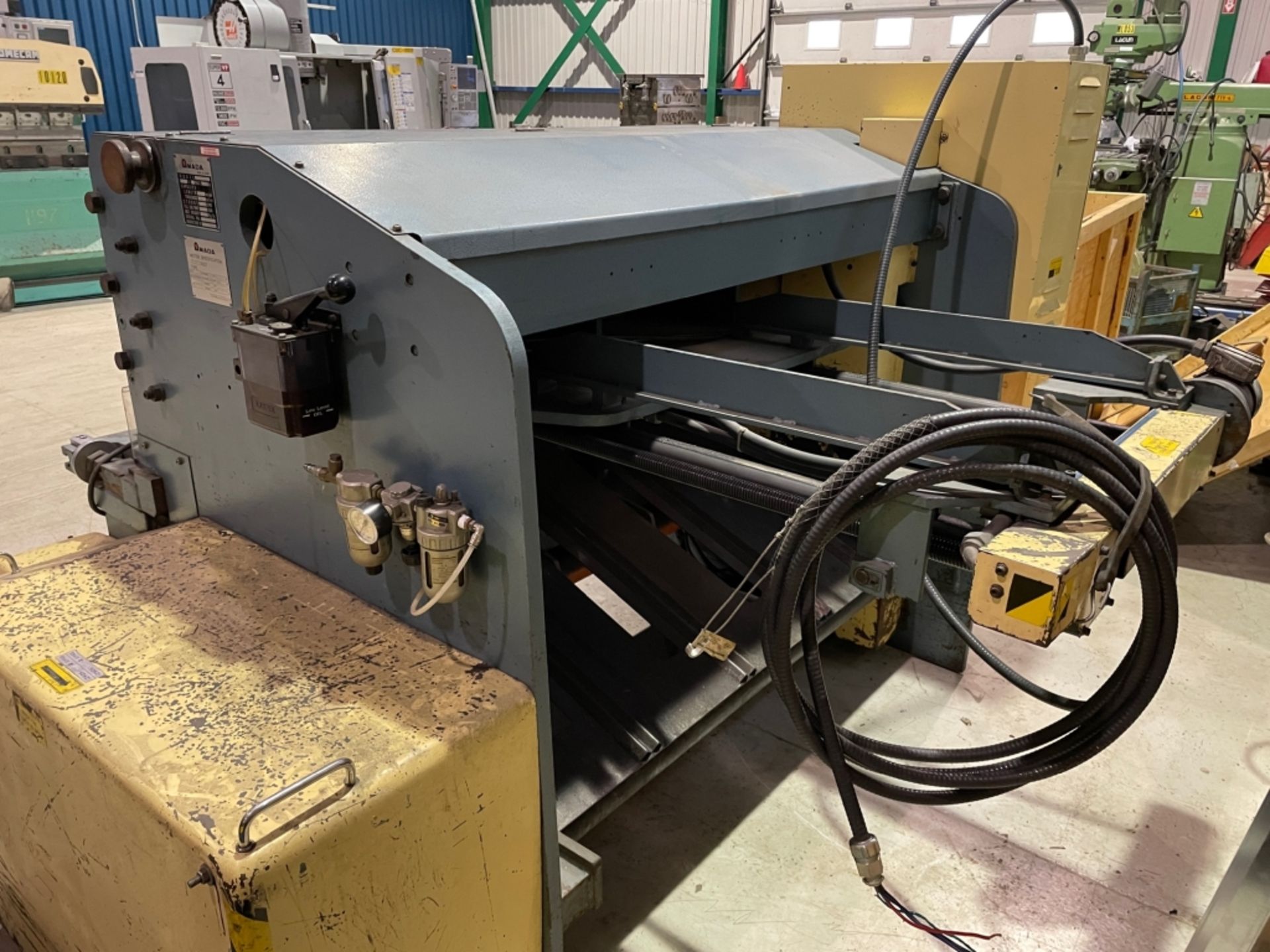 AMADA 4'X1/4'' SHEAR, PROGRAMMABLE BACKGAUGE, FOBG MOD: M1260, SN: 12600177 ** LOCATED IN - Image 5 of 6