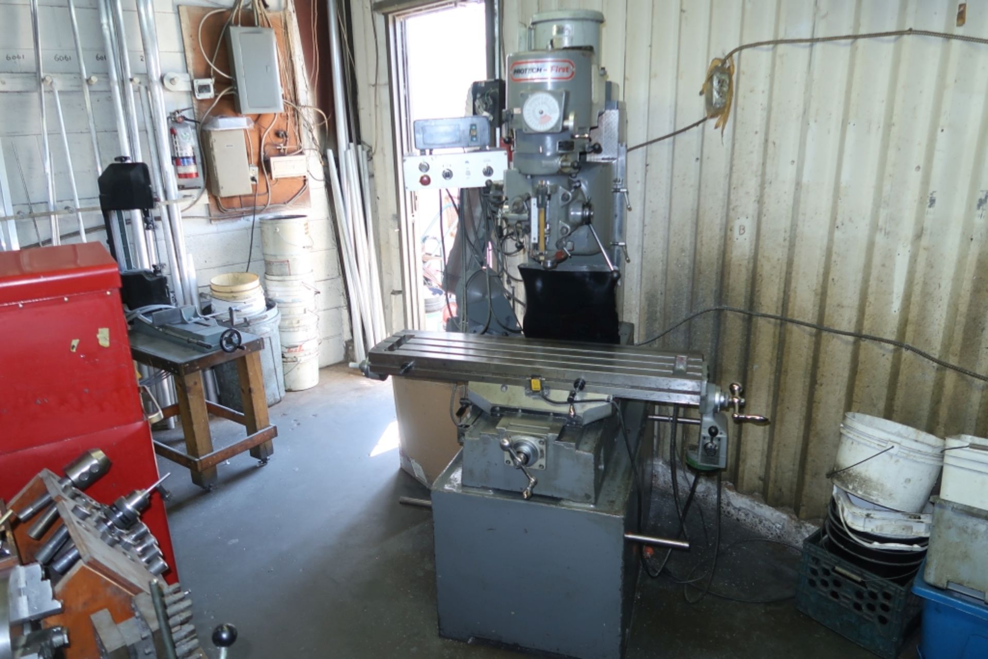 PROTECH-FIRST MILLING MACHINE MOD: LC-50RS, 11''X42'' TABLE, 1 LAGUN POWER FEED, FAGOR 2 AXE DRO,