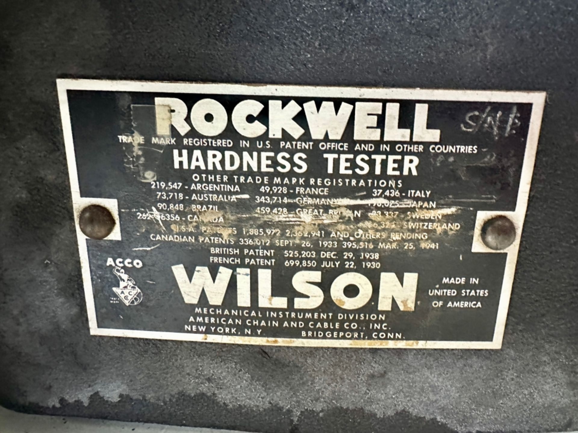 ROCKWELL HARDNESS TESTER * LOCATED IN MONTREAL QC * - Image 2 of 4