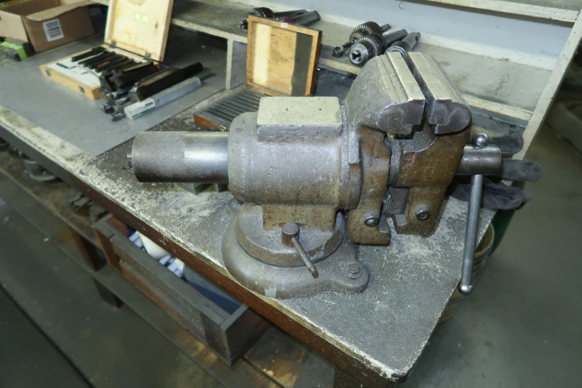 5'' VISE *LOCATED AT 1515 PALERME ST., BROSSARD QC*