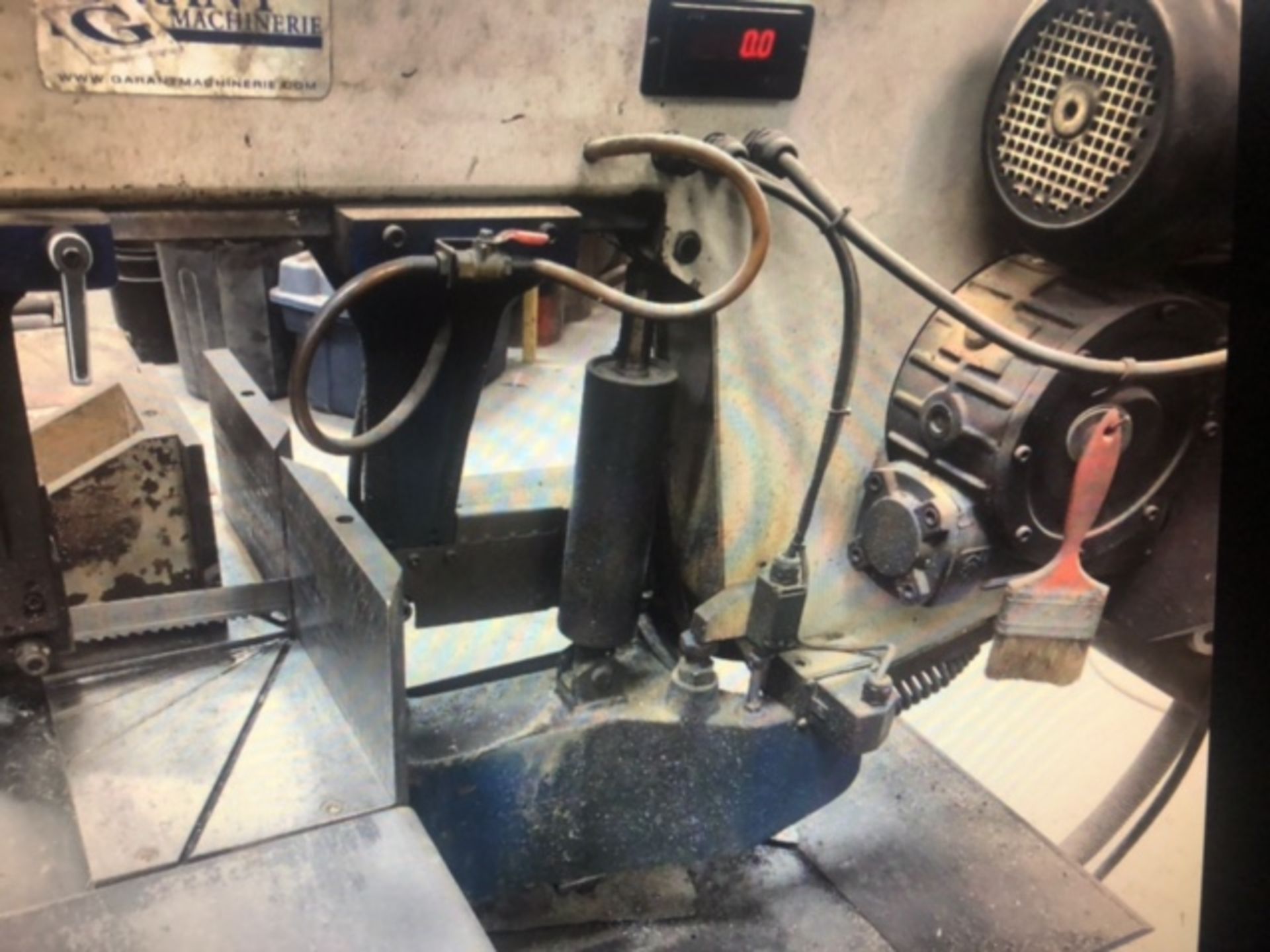 (2005) ELITE SEMI-AUTO HORIZONTAL DOUBLE MITERING BAND SAW MOD:UE 331DSA, SN: 050267 * LOCATED AT - Image 4 of 5