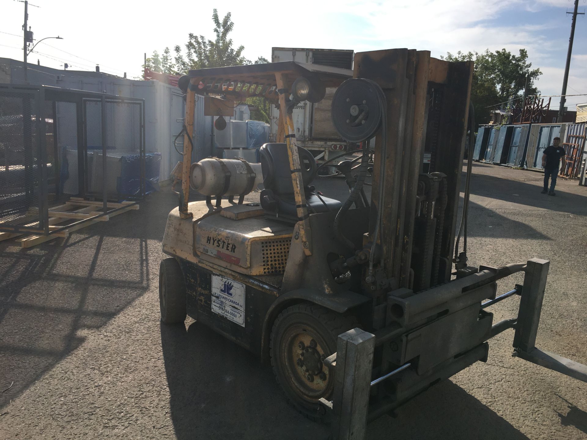 HYSTER H60H PROPANE FORKLIFT, 6000 LBS CAP., SIDE SHIFT