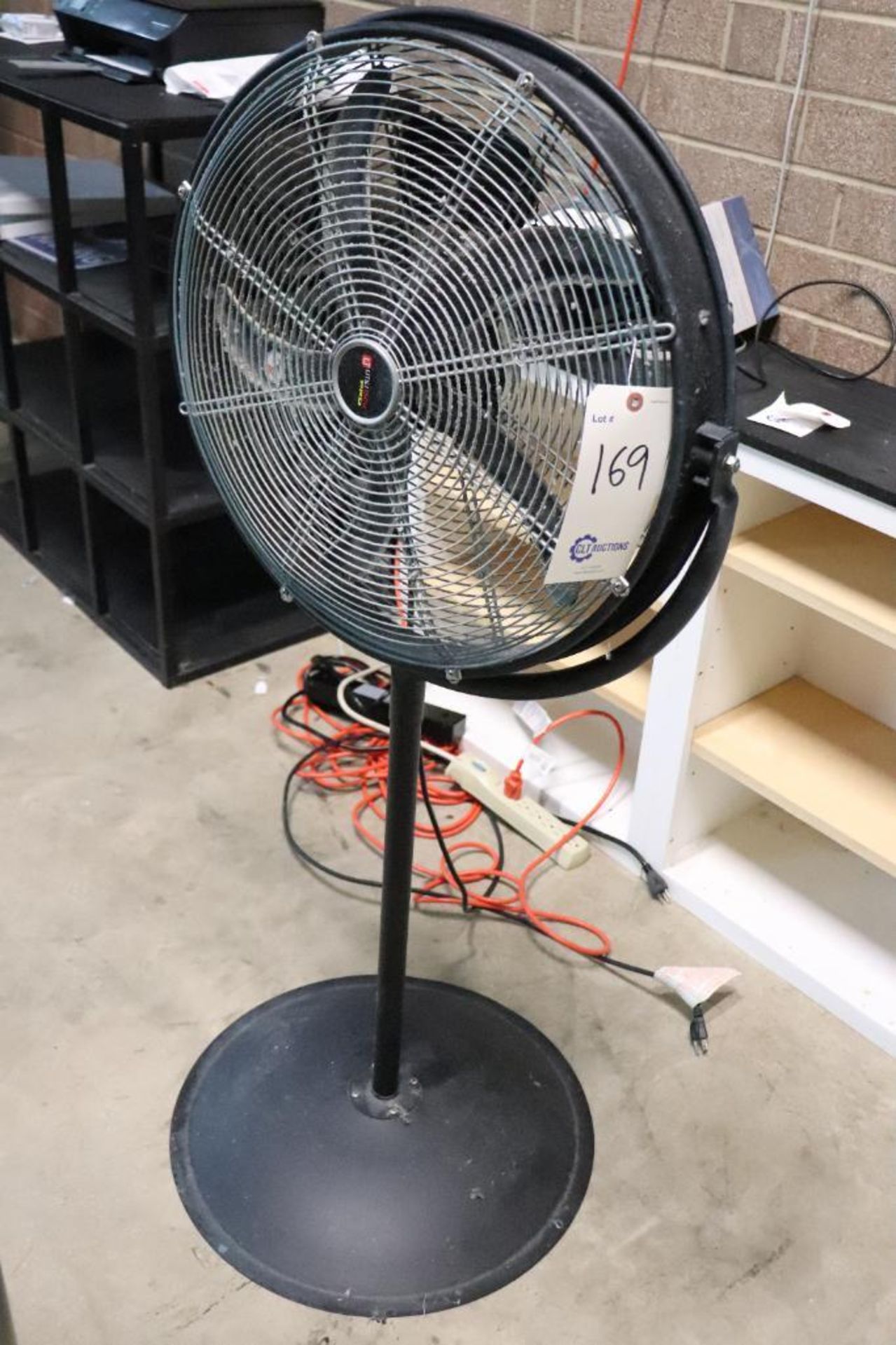 20" pedestal fan