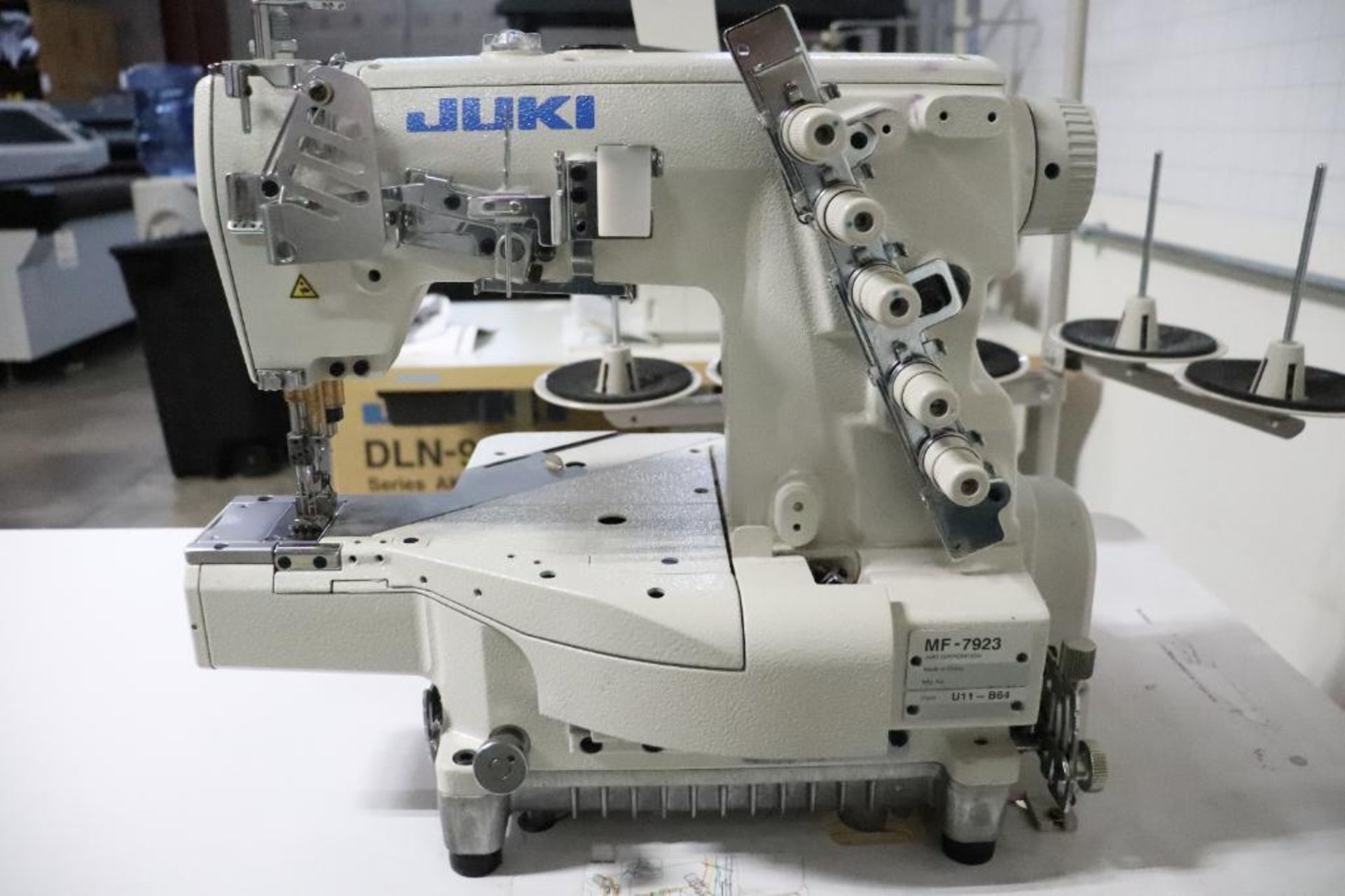 Juki MF-7923 coverstitch sewing machine w/ stand - Image 3 of 8