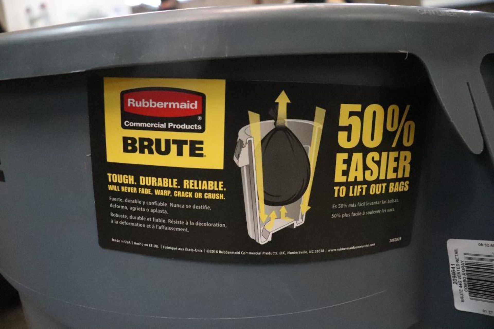 Brute garbage cans - Image 3 of 3