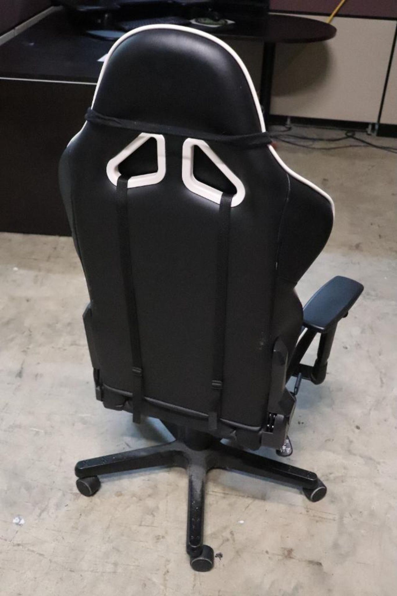 Gaming chair - Image 3 of 3
