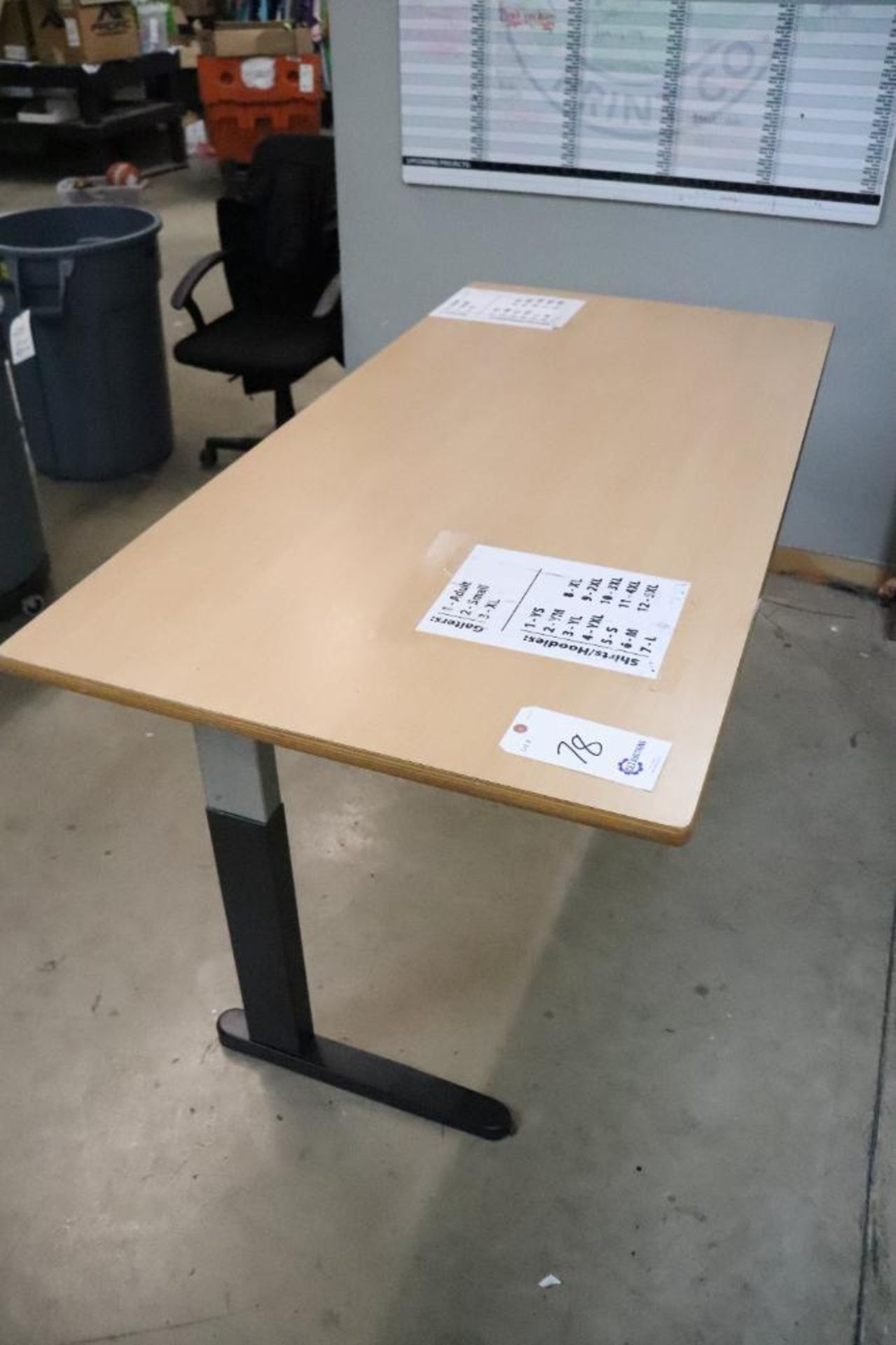 Adjustable height table - Image 2 of 6