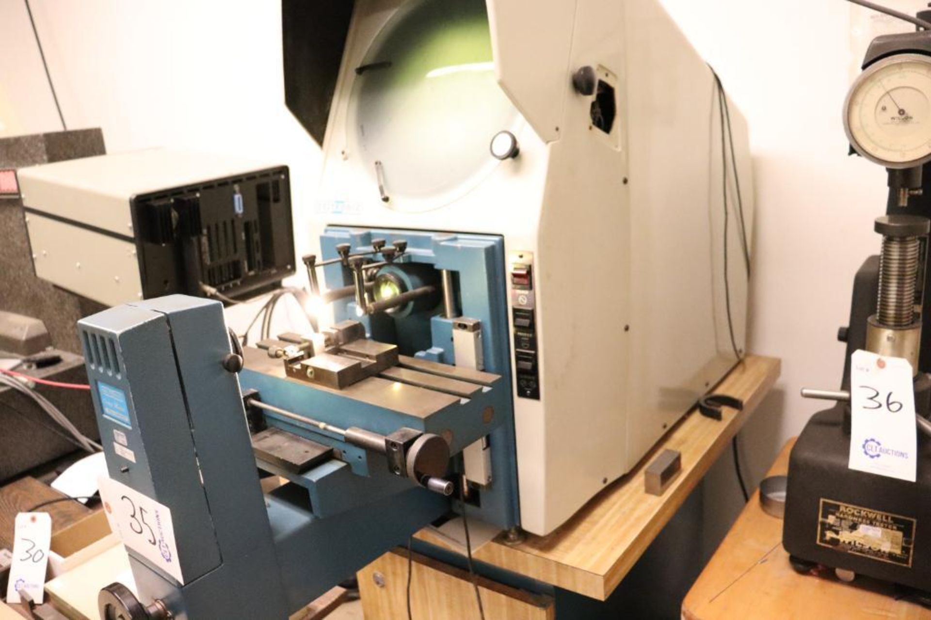 Deltronic DH-14 optical comparator - Image 6 of 11