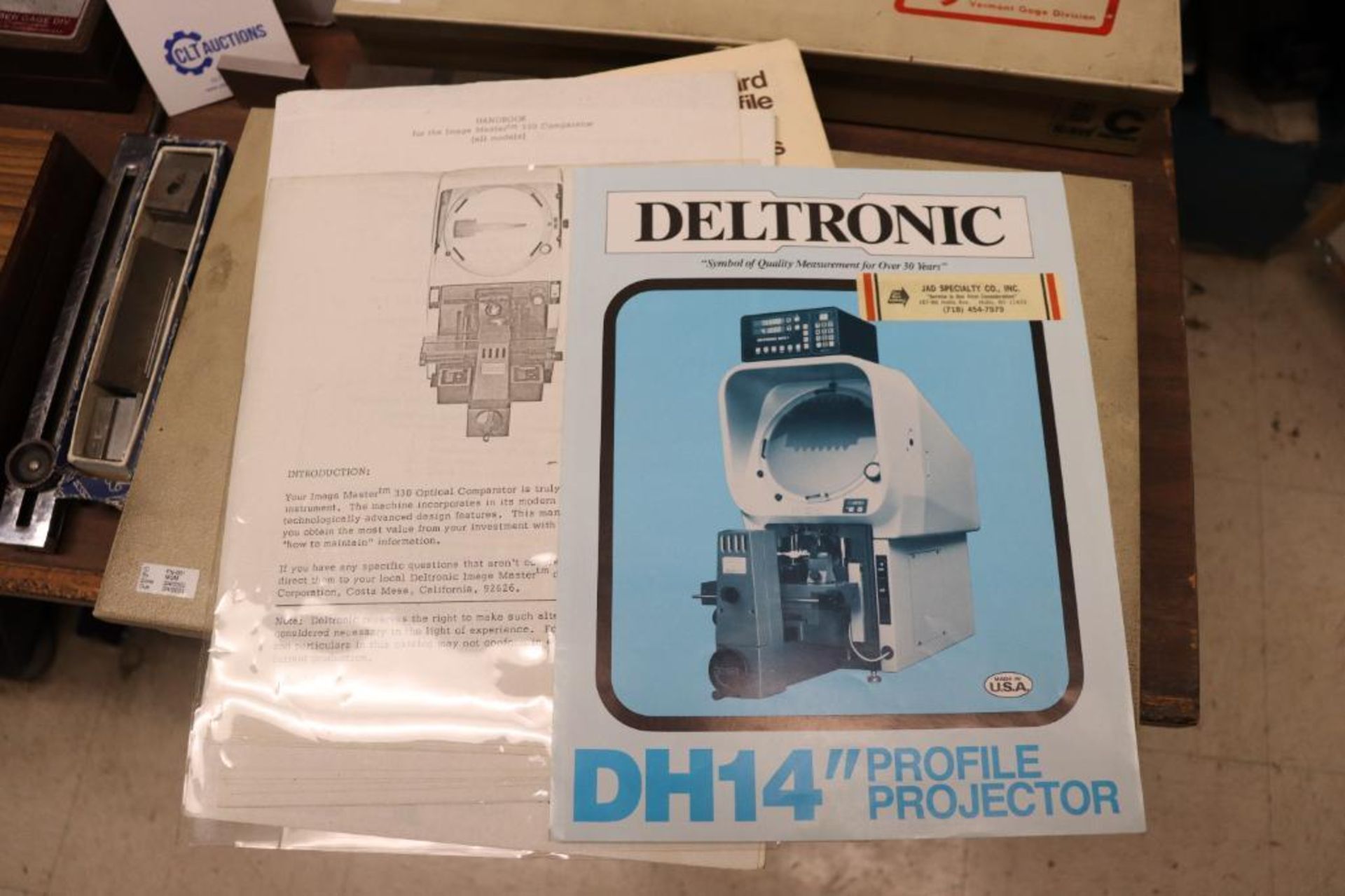 Deltronic DH-14 optical comparator - Image 9 of 11