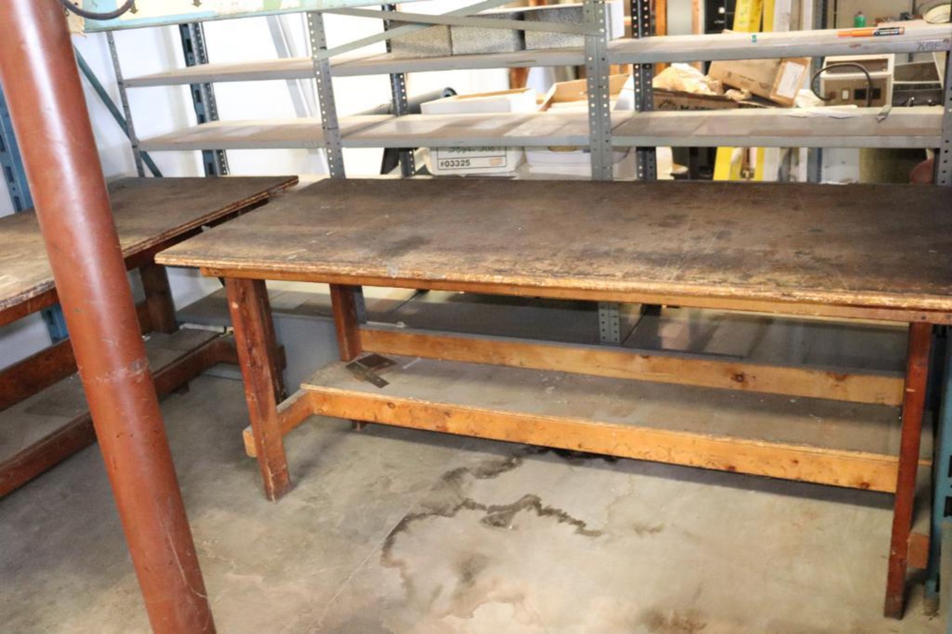 Wooden work benches - Image 2 of 4
