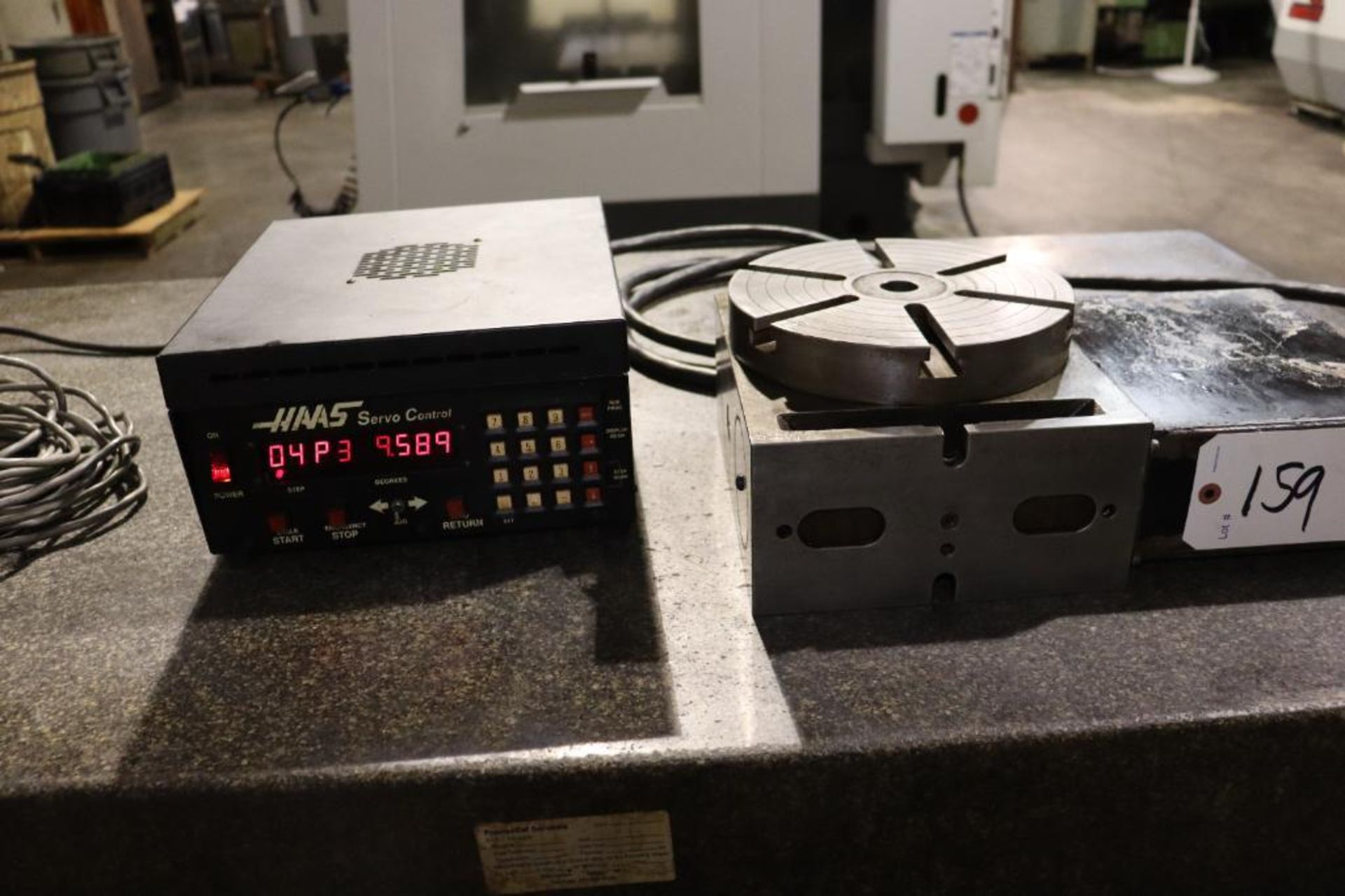 Haas servo rotary table w/ controller