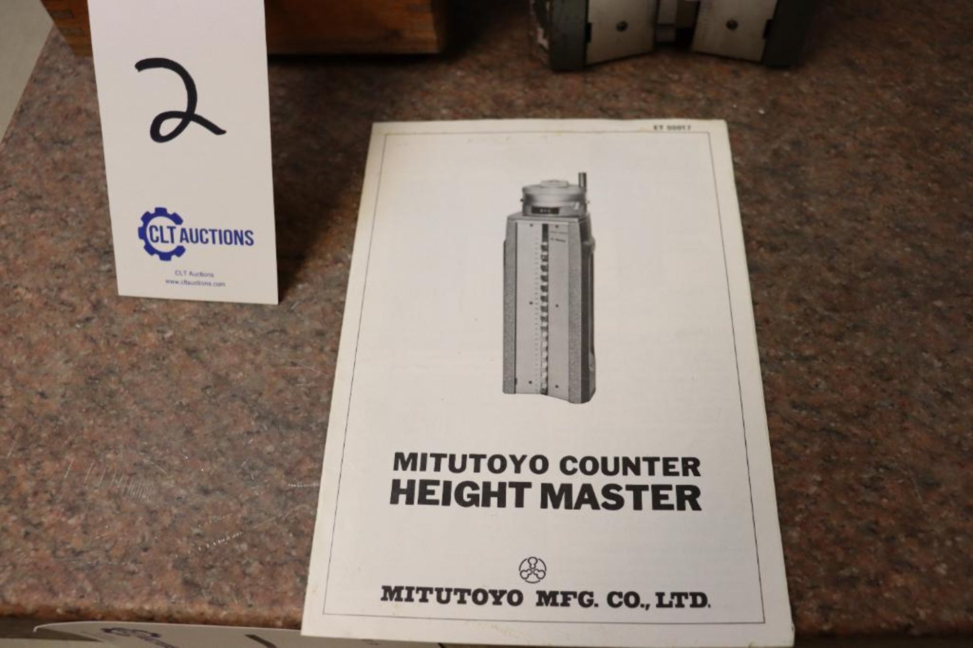 Mitutoyo Height Master 515-311 height gauge w/ riser - Image 3 of 9