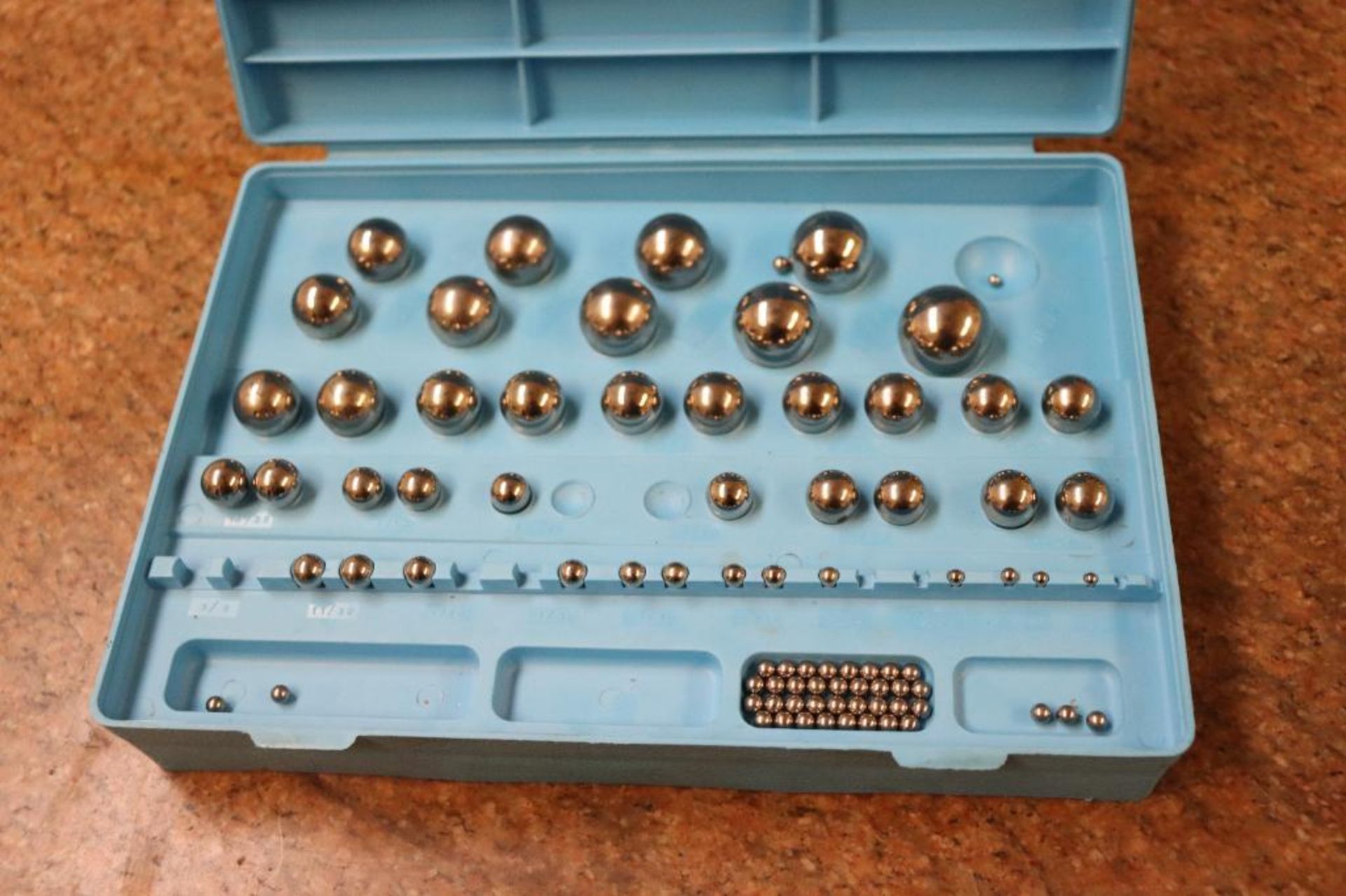 Mitutoyo gauge blocks w/ precision ball bearings - Image 5 of 6