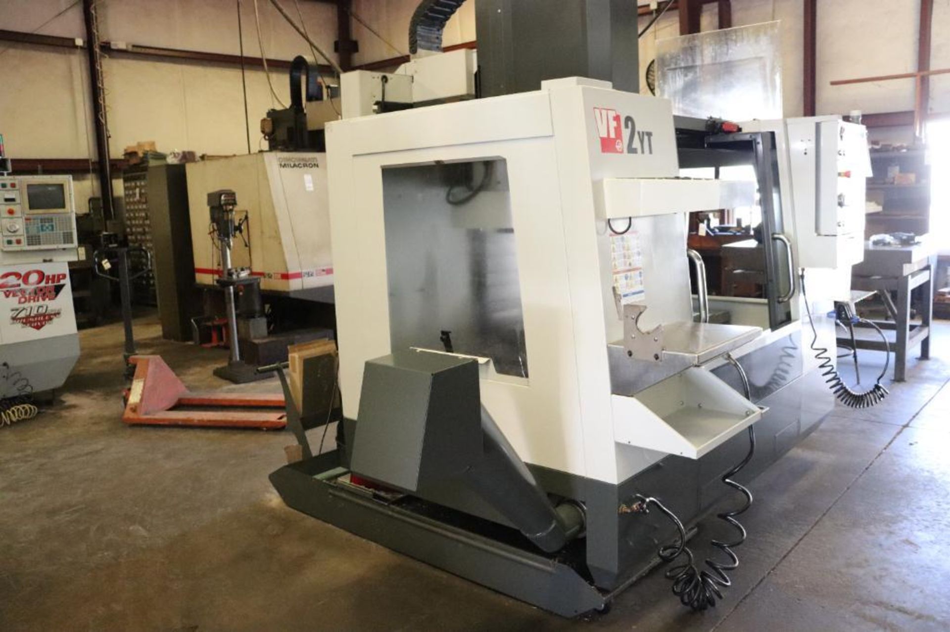 HAAS VF-2 YT vertical machining center - Image 21 of 32