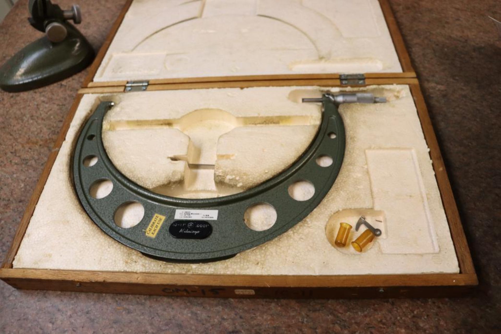 Micrometers & stand - Image 16 of 19