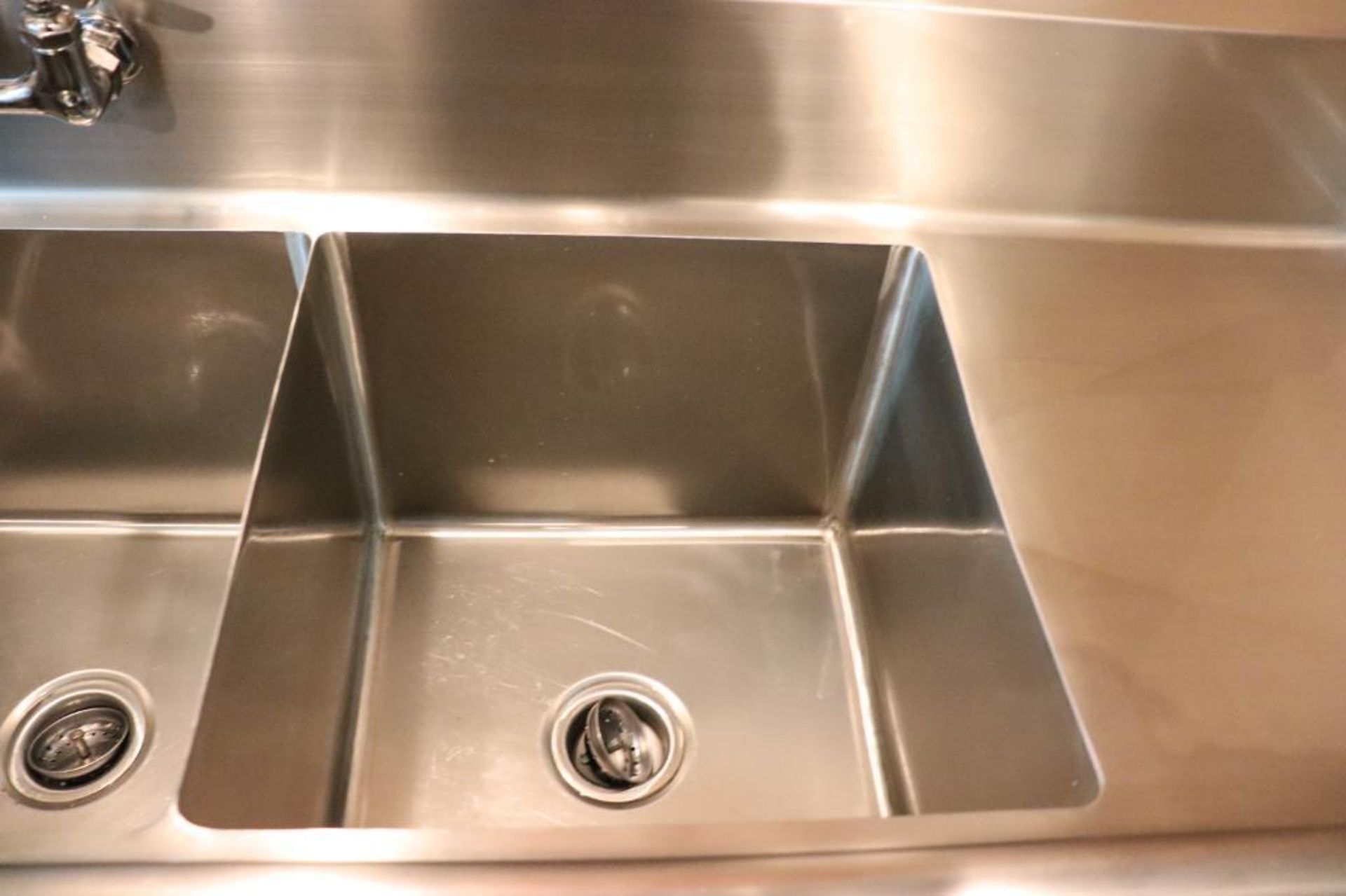 3 compartment commercial sink - Image 7 of 10
