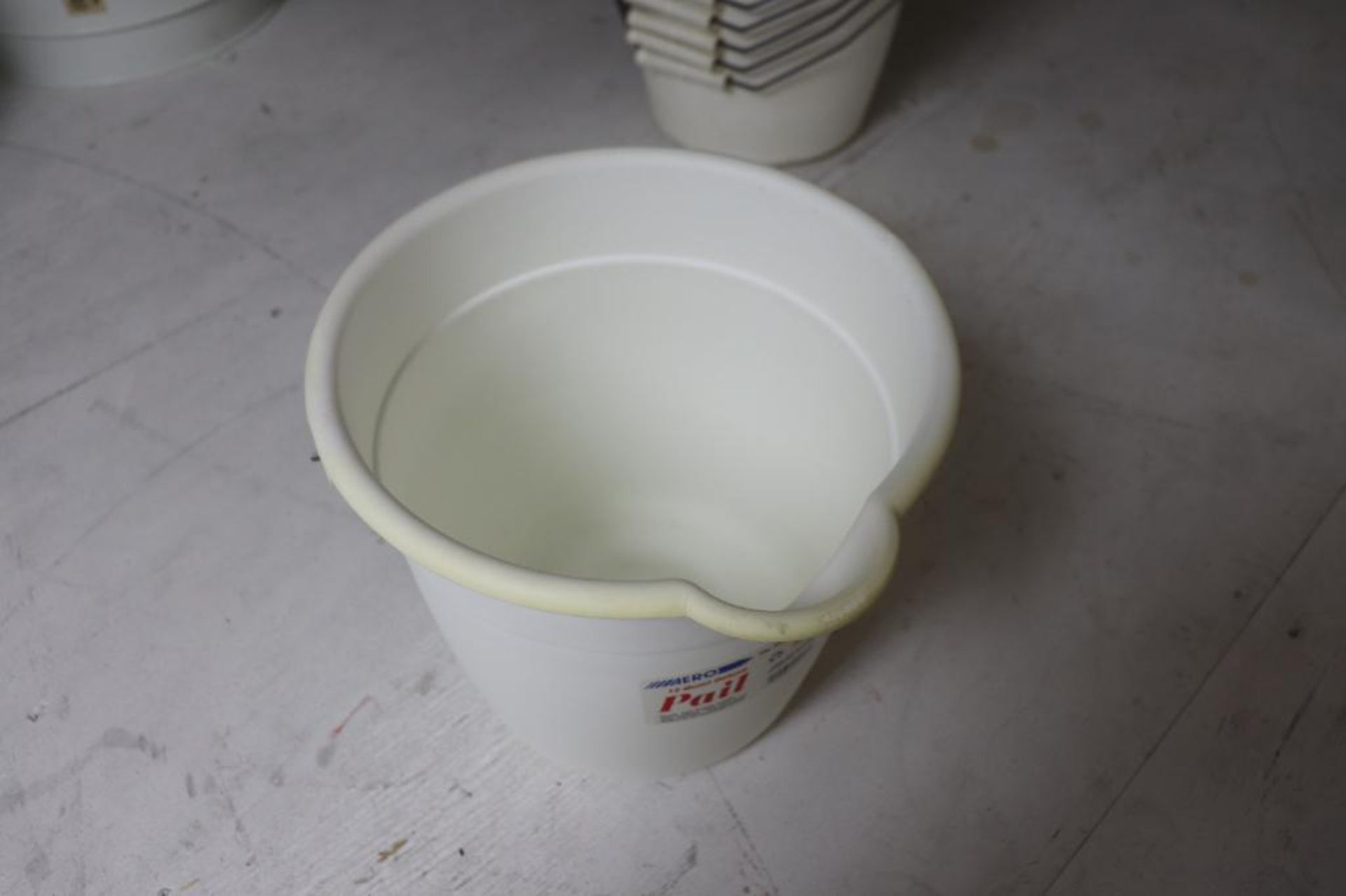 Plastic pails - Image 2 of 3