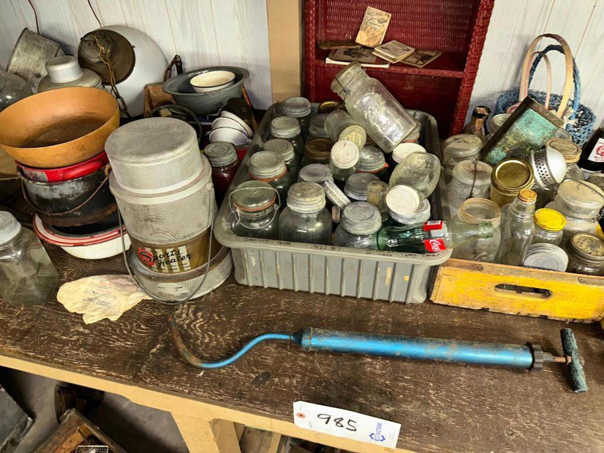 Vintage jars & more, contents of shelf - Image 5 of 9
