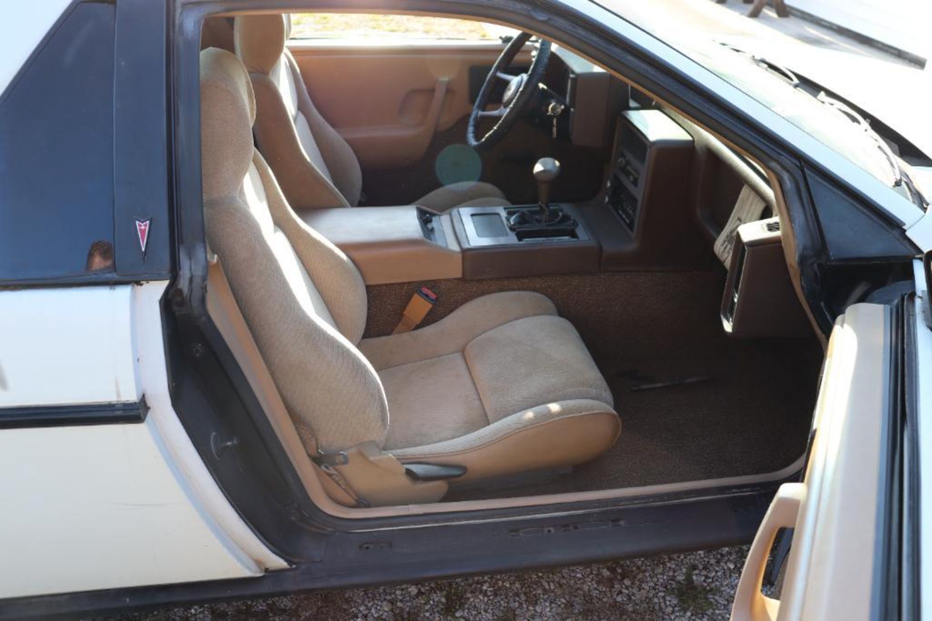 1985 Pontiac Fiero - Image 48 of 63