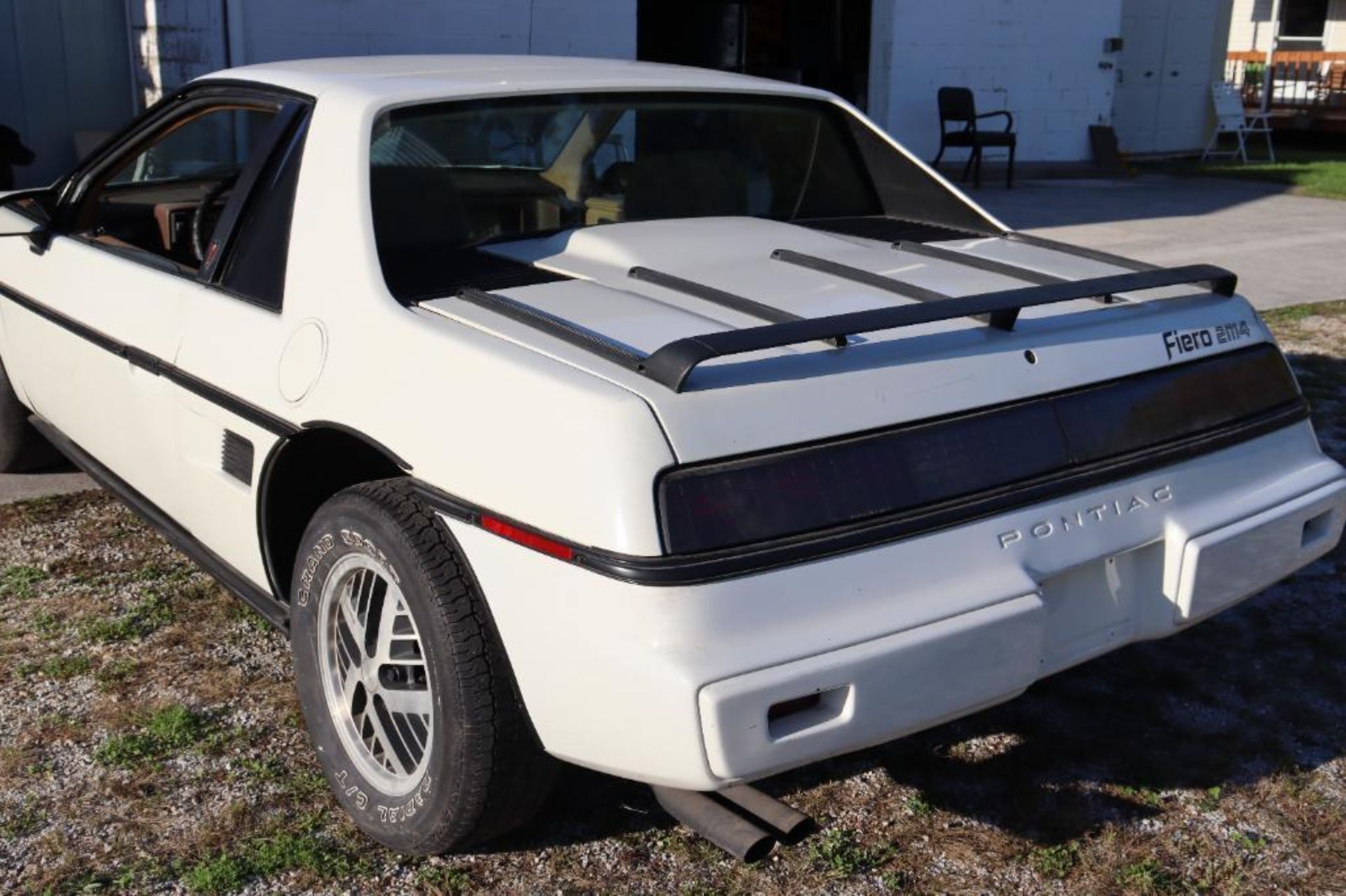 1985 Pontiac Fiero - Image 6 of 63