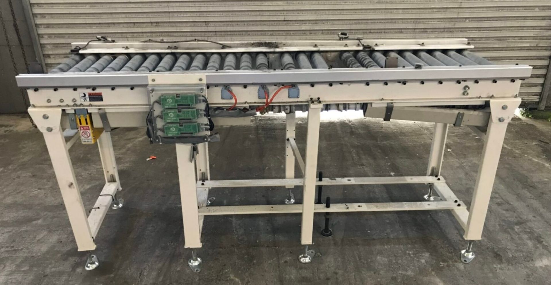 79in Electric Roller Conveyor