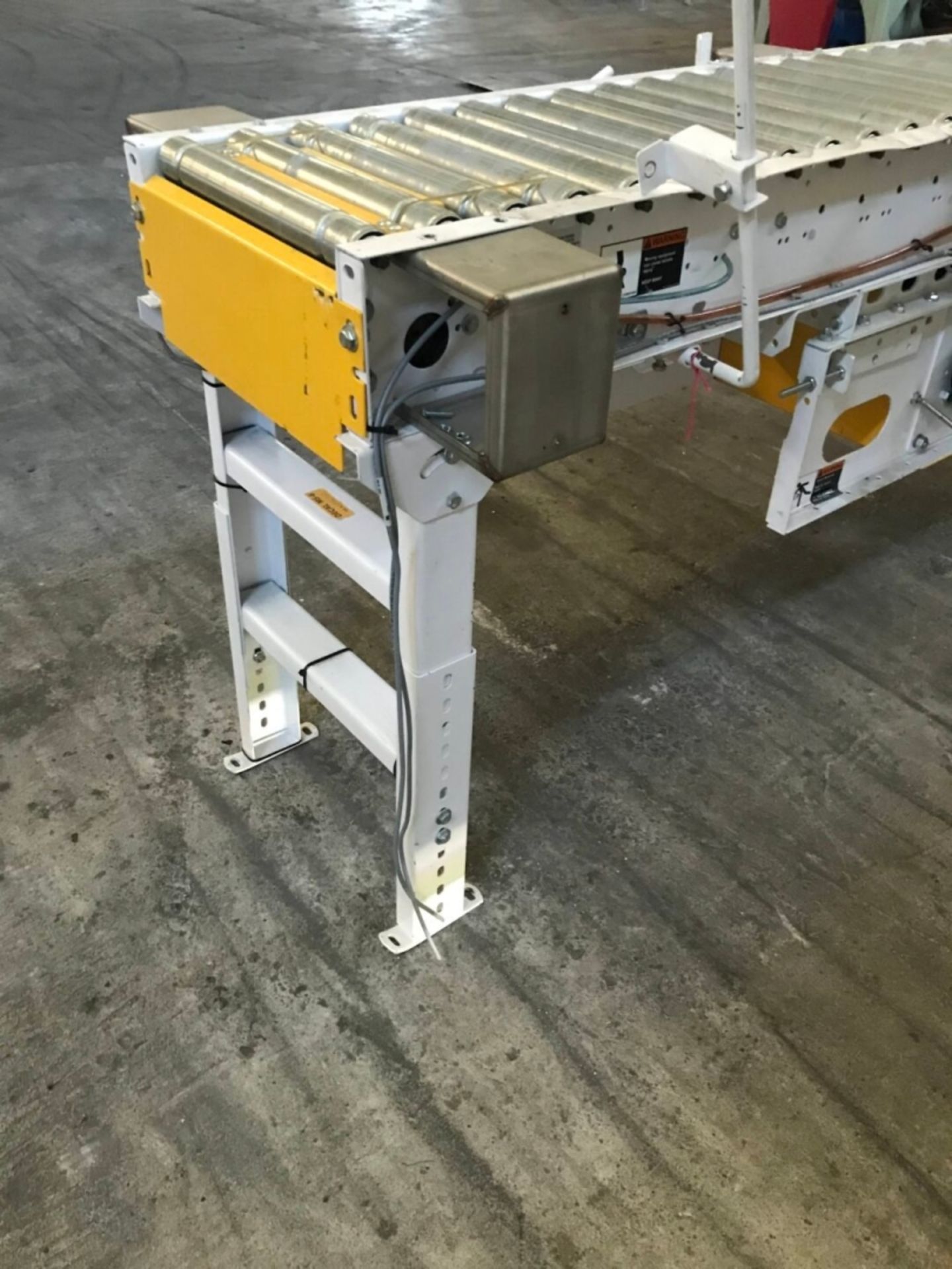 Hytrol Roller Conveyor H2416-1-17 R - Image 4 of 14