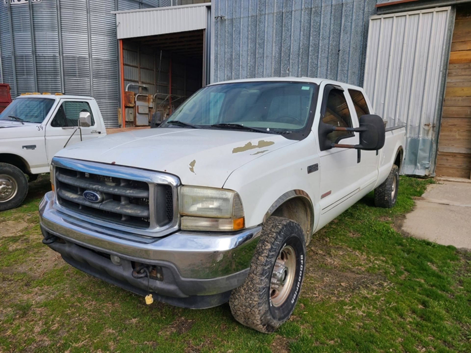 2001 FORD F350 7.3 dsl 4 dr, 4wd - (not running) - VIN: 1FTSW31F31EB55500 - 356,603 miles - Image 2 of 6