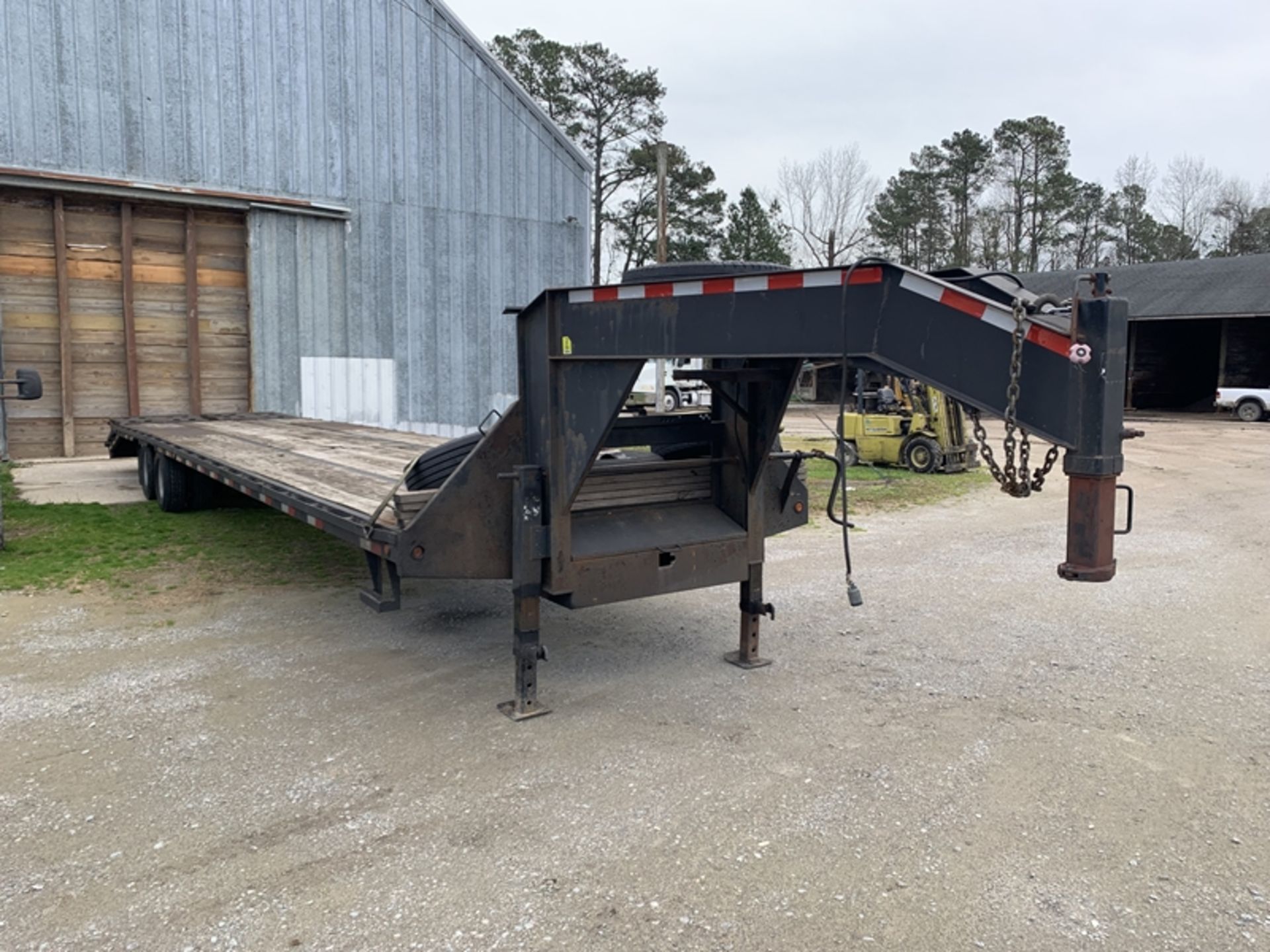 2017 Big Tex  40' dual axle gooseneck trailer VIN: 16VGX3521H6072604  - GVW 23,900 lb