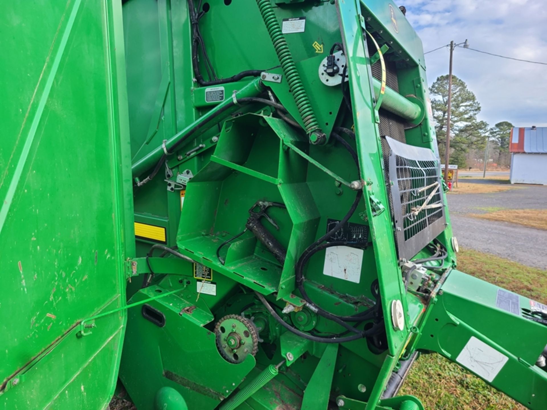 JD 459 Silage Special hay bailer SERIAL: 1E00459SKFF410734 - Image 2 of 7