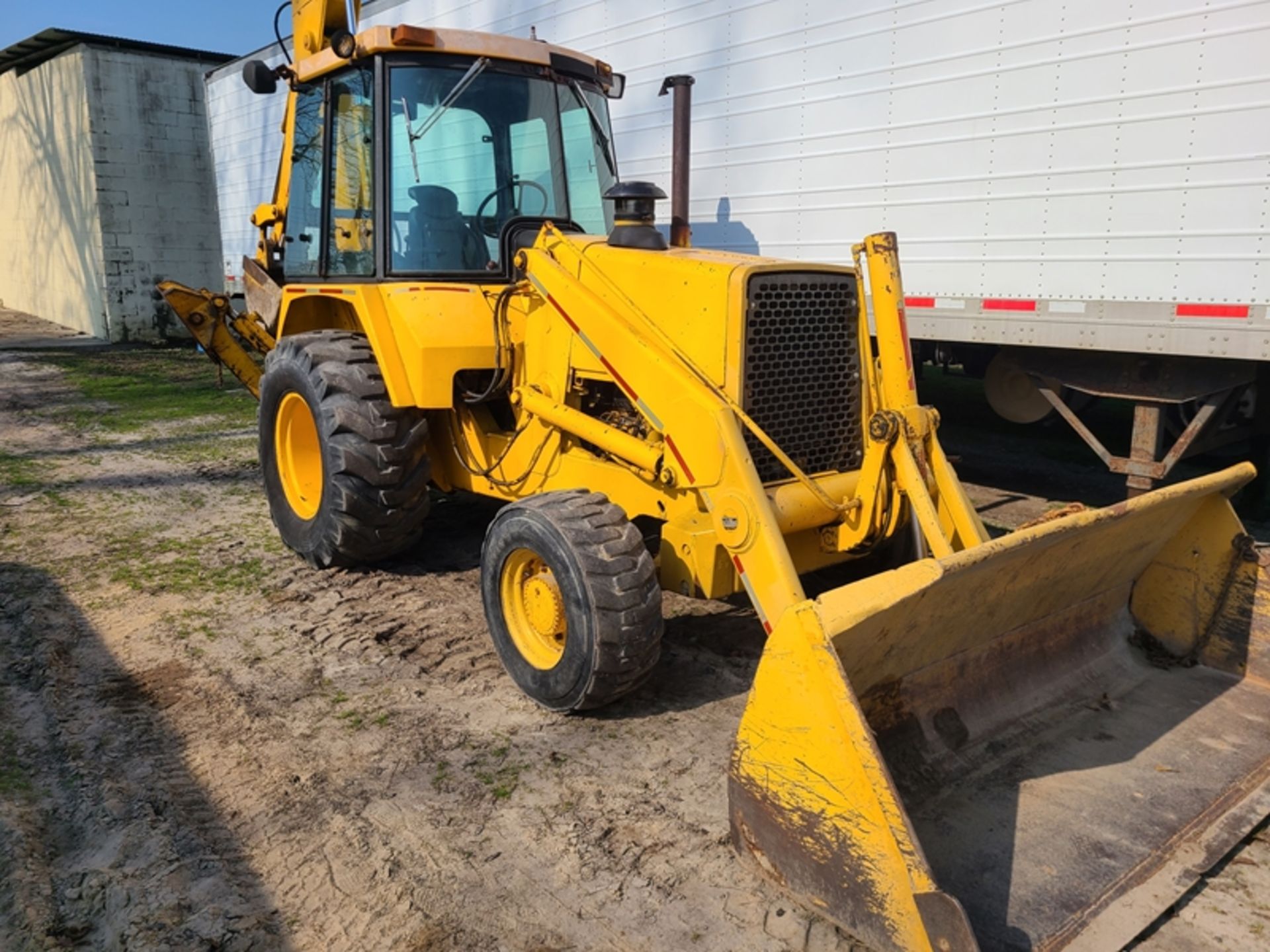 John Deere 410C Backhoe/Loader 4wd cab - 5,446 hrs - T0410CG727473 - Image 2 of 7