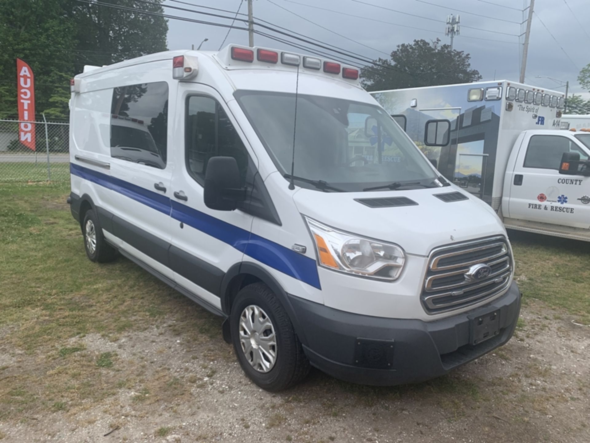 2018 FORD Transit 350 Sprinter Van, Type II Ambulance, 3.2L dsl - 194,131 miles - VIN: - Image 2 of 6