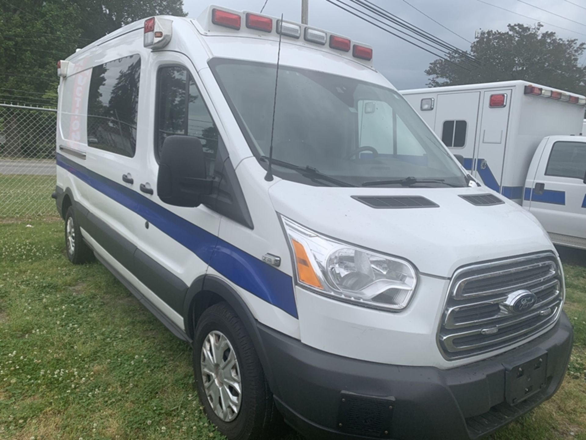 2018 FORD Transit 350 Sprinter Van, Type II Ambulance, 3.2L dsl - 203,339 miles - VIN: - Image 2 of 6