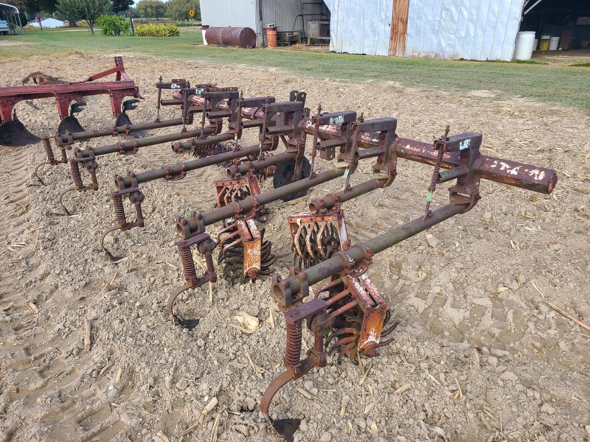 4 row rolling cultivator - Image 4 of 4