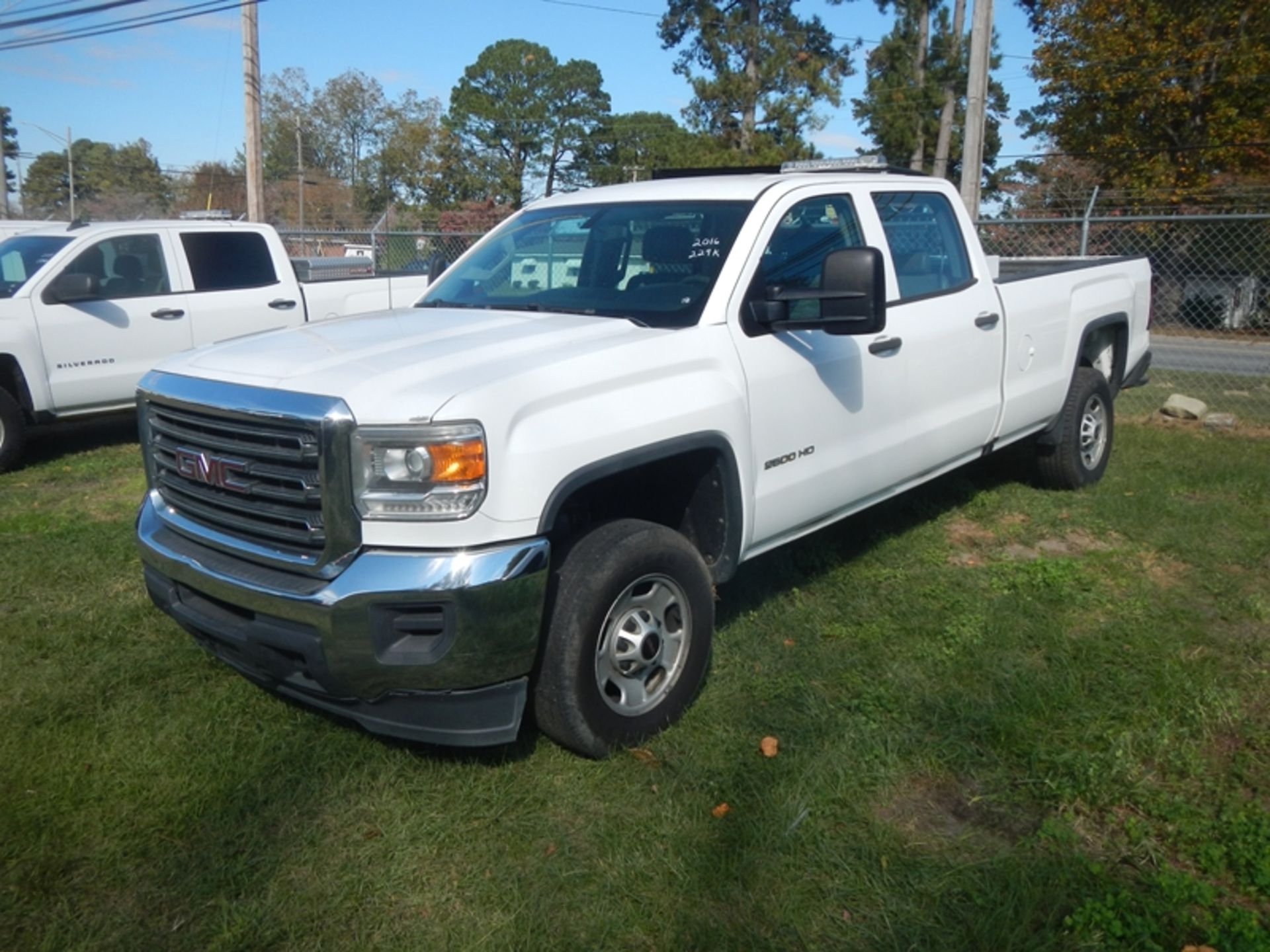 2016 GMC Sierra 2500 HD gas, crew cab, long bed, 2wd, work trim package - 229,709 miles showing -