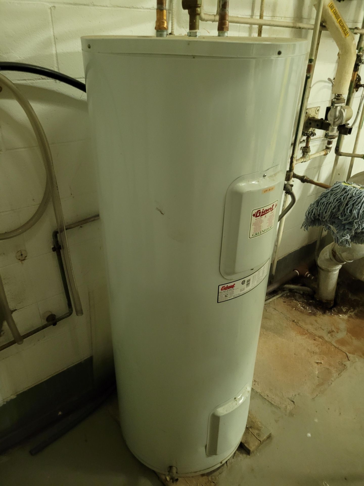 GIANT hot water tank mod. 172ETE-3F5M, ser. A-4643748