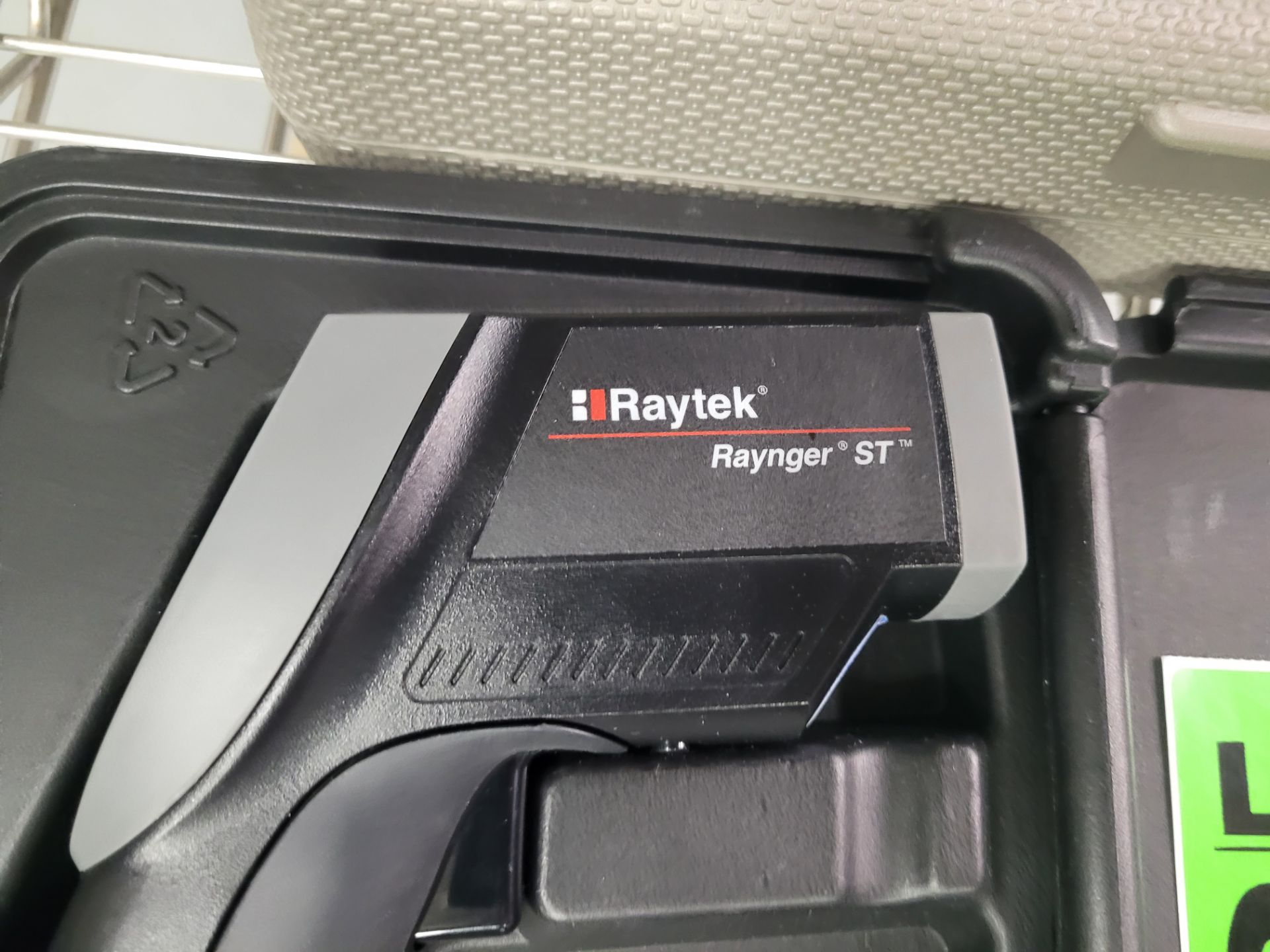 RAYTEK mod. Raynger ST infrared thermometer and case - Image 2 of 2