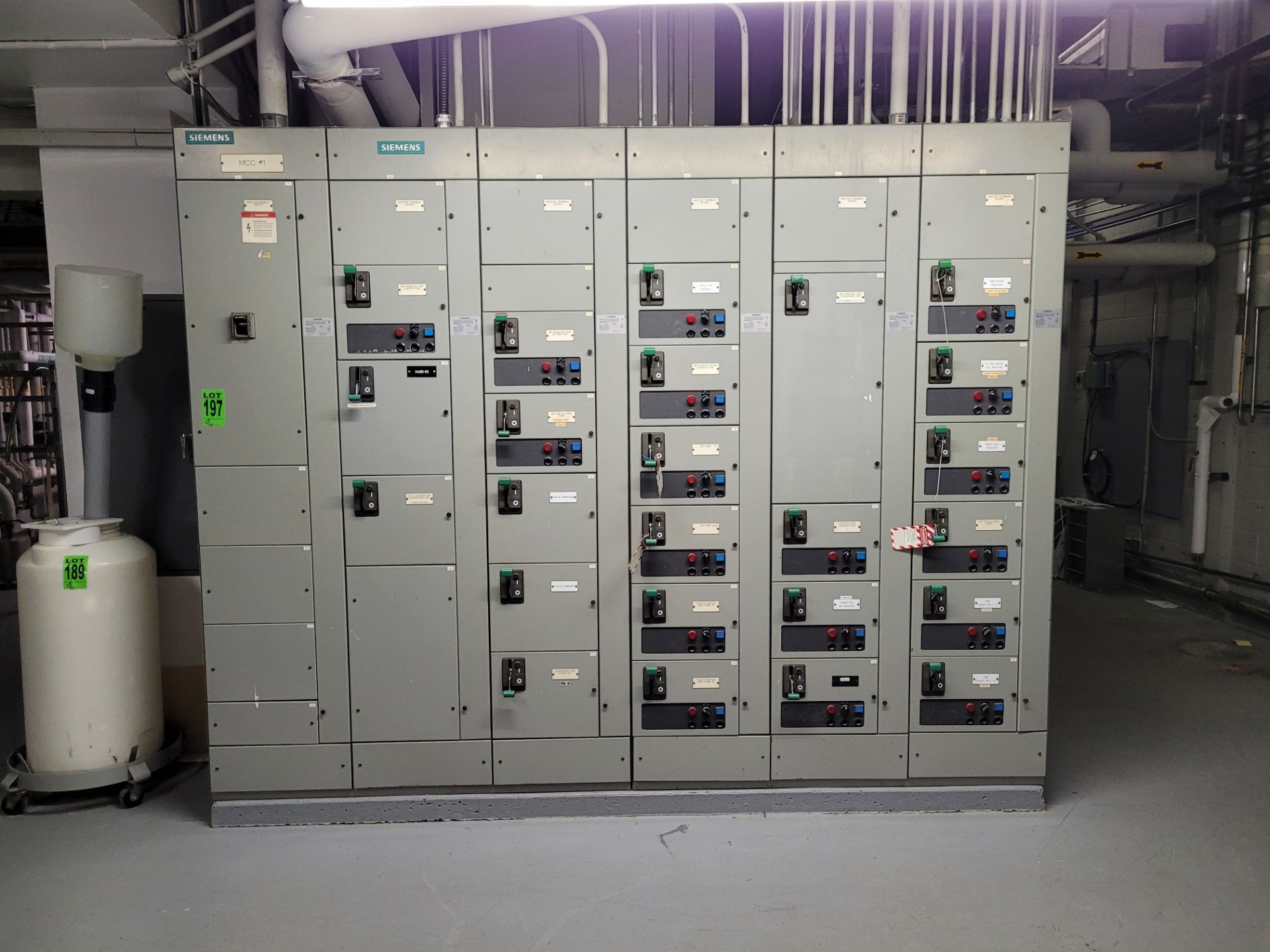 SIEMENS Model 8PX Motor Control Center 600V 3 Ph 60Hz ref. M4-10768